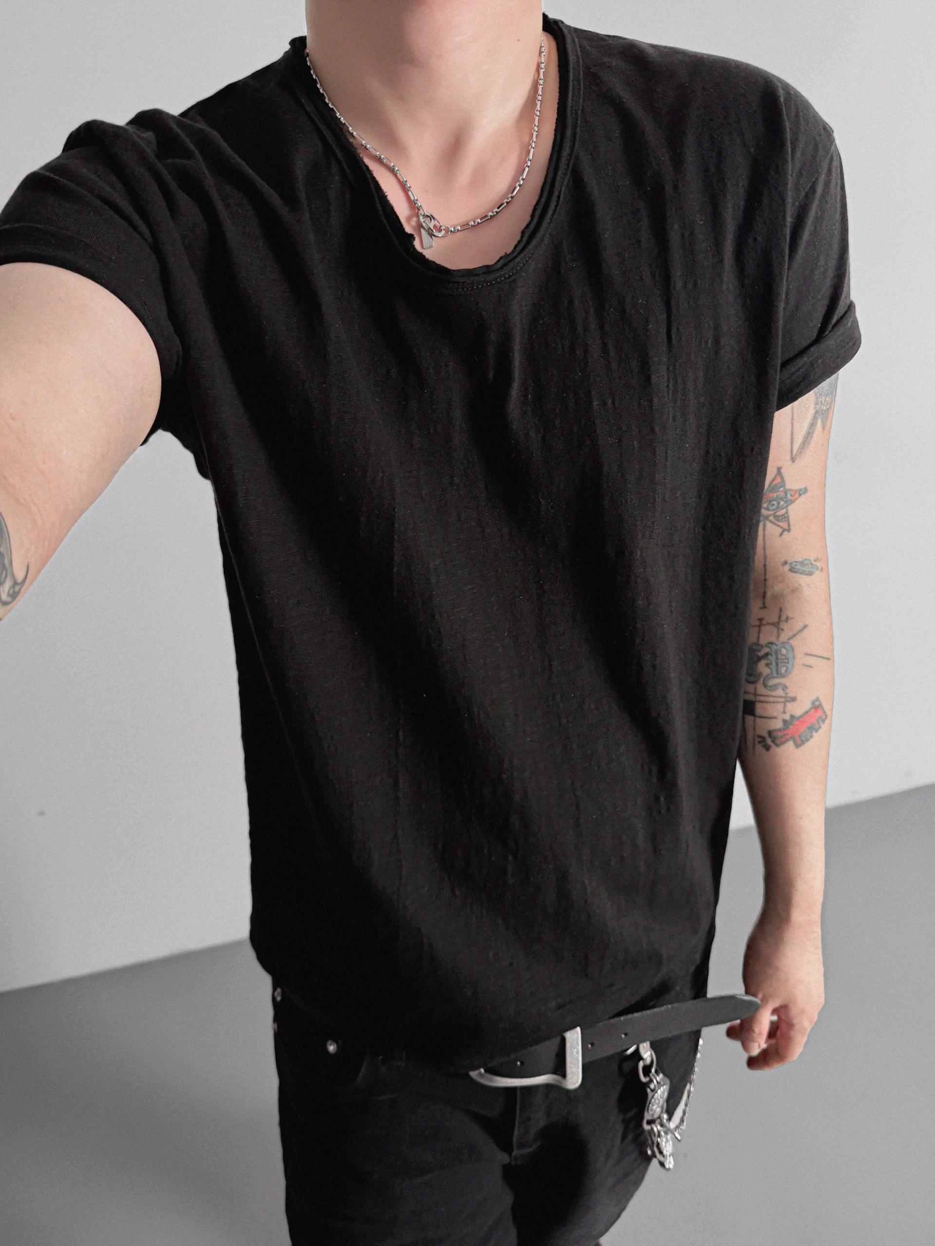 Slab cut u-neck half t