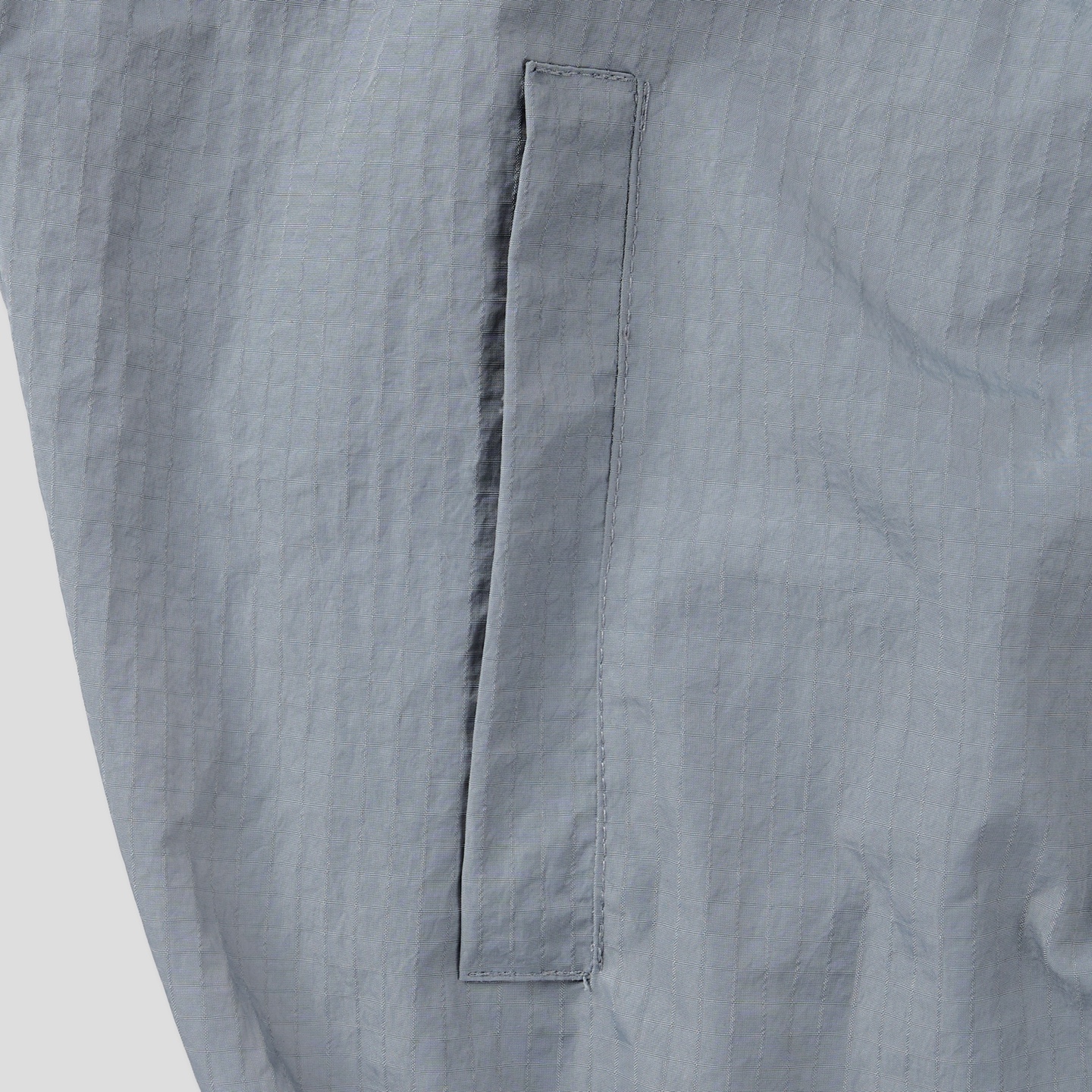 Core shirring waterproof hooded jacket