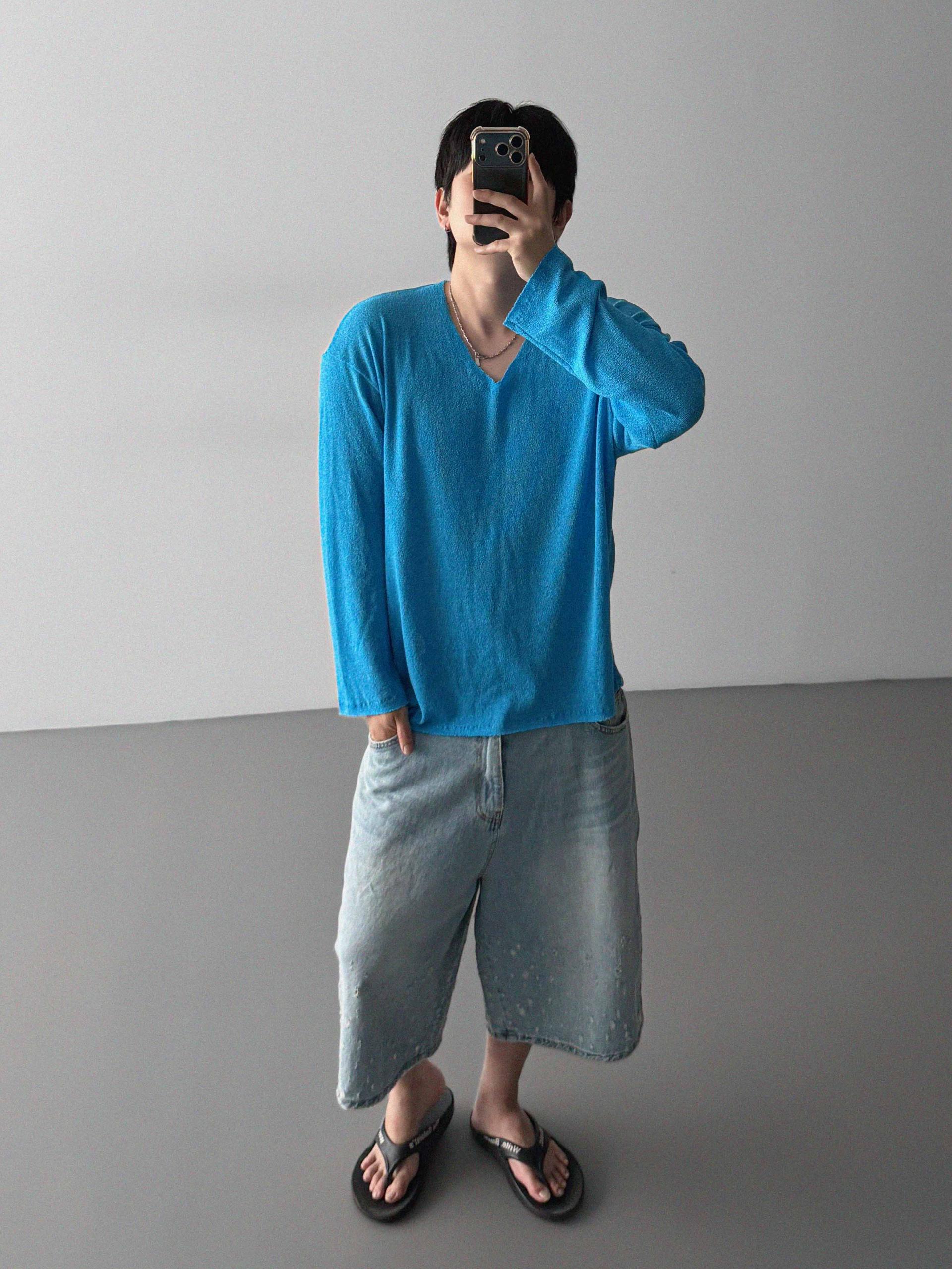 Linen v neck cut out knit