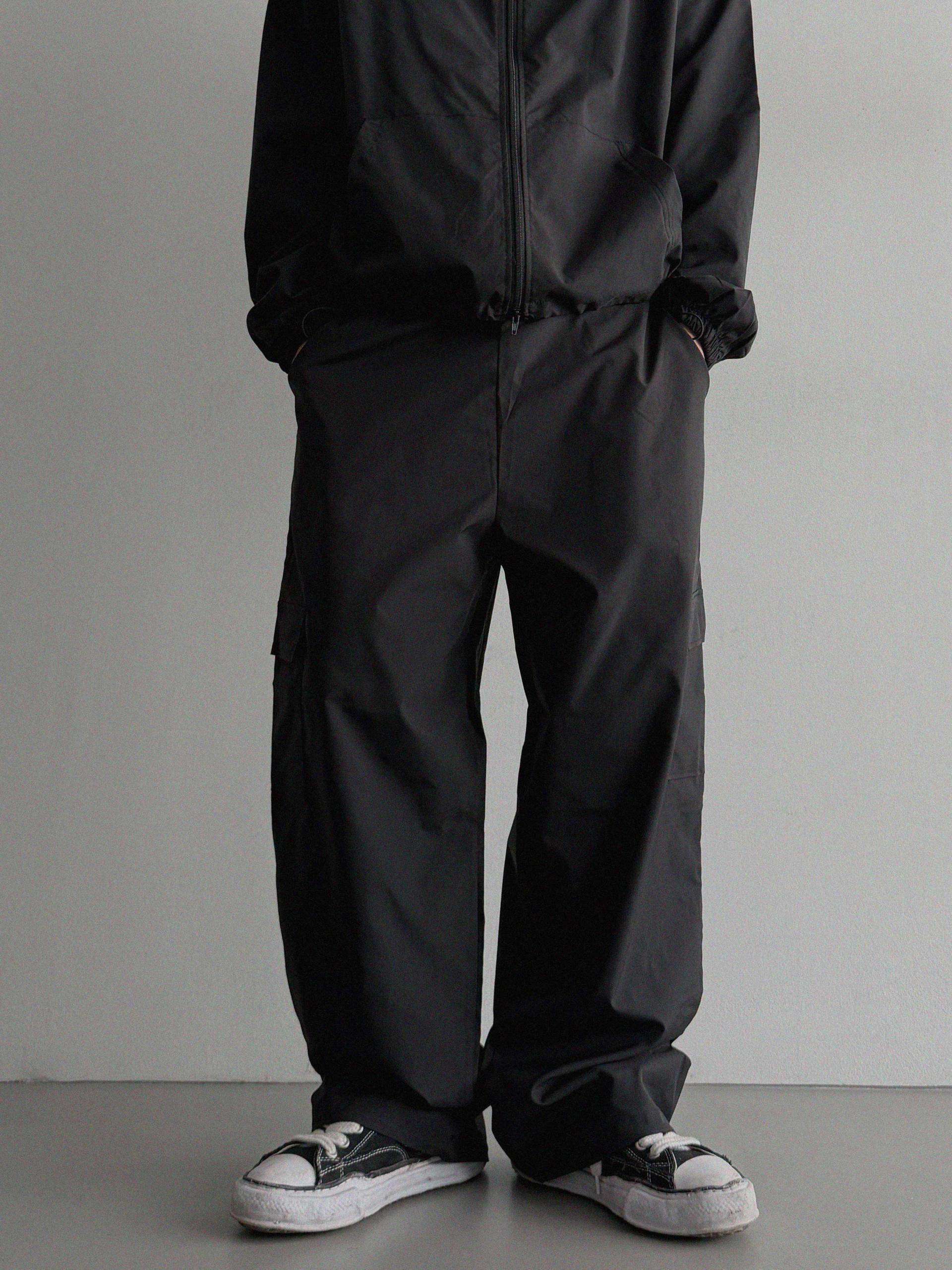 Space set-up [Wind breaker & Cargo pants]