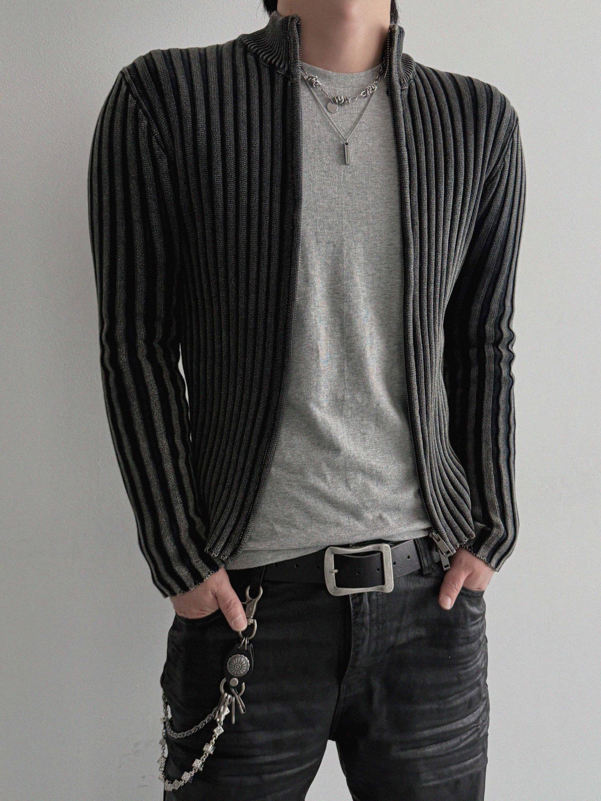 Pigment ribbed muscle knit zip-up