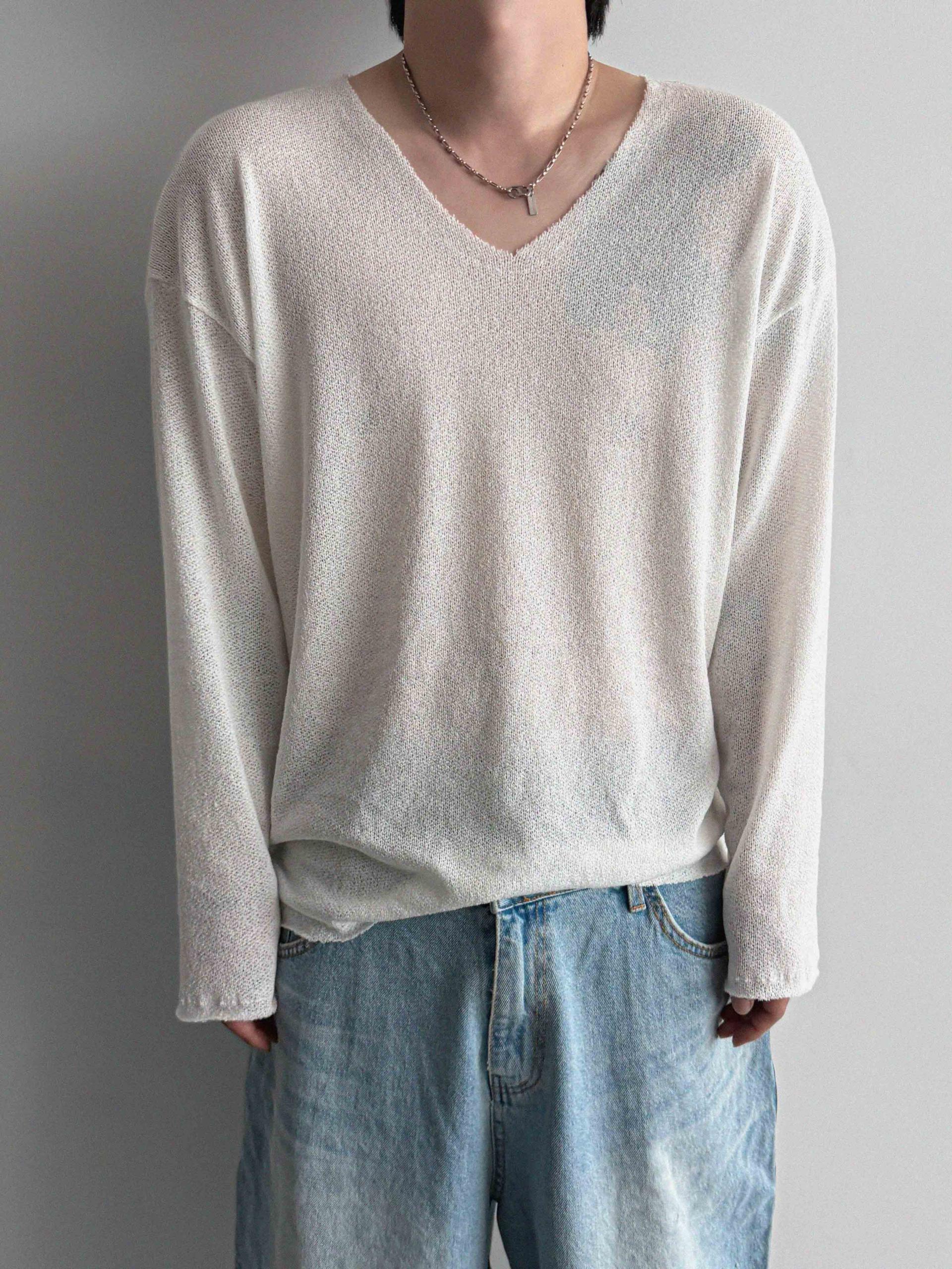 Linen v neck cut out knit