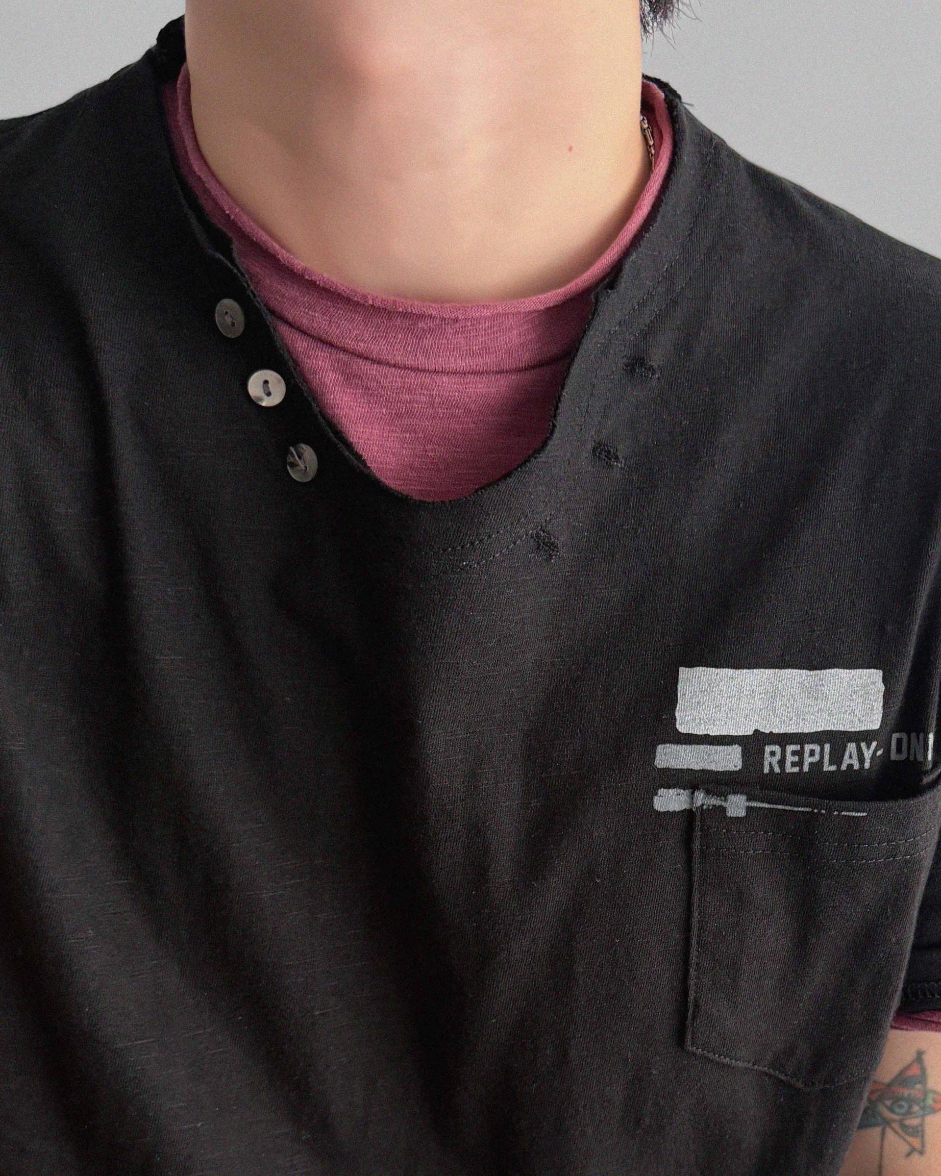Smith cutoff v-neck half t