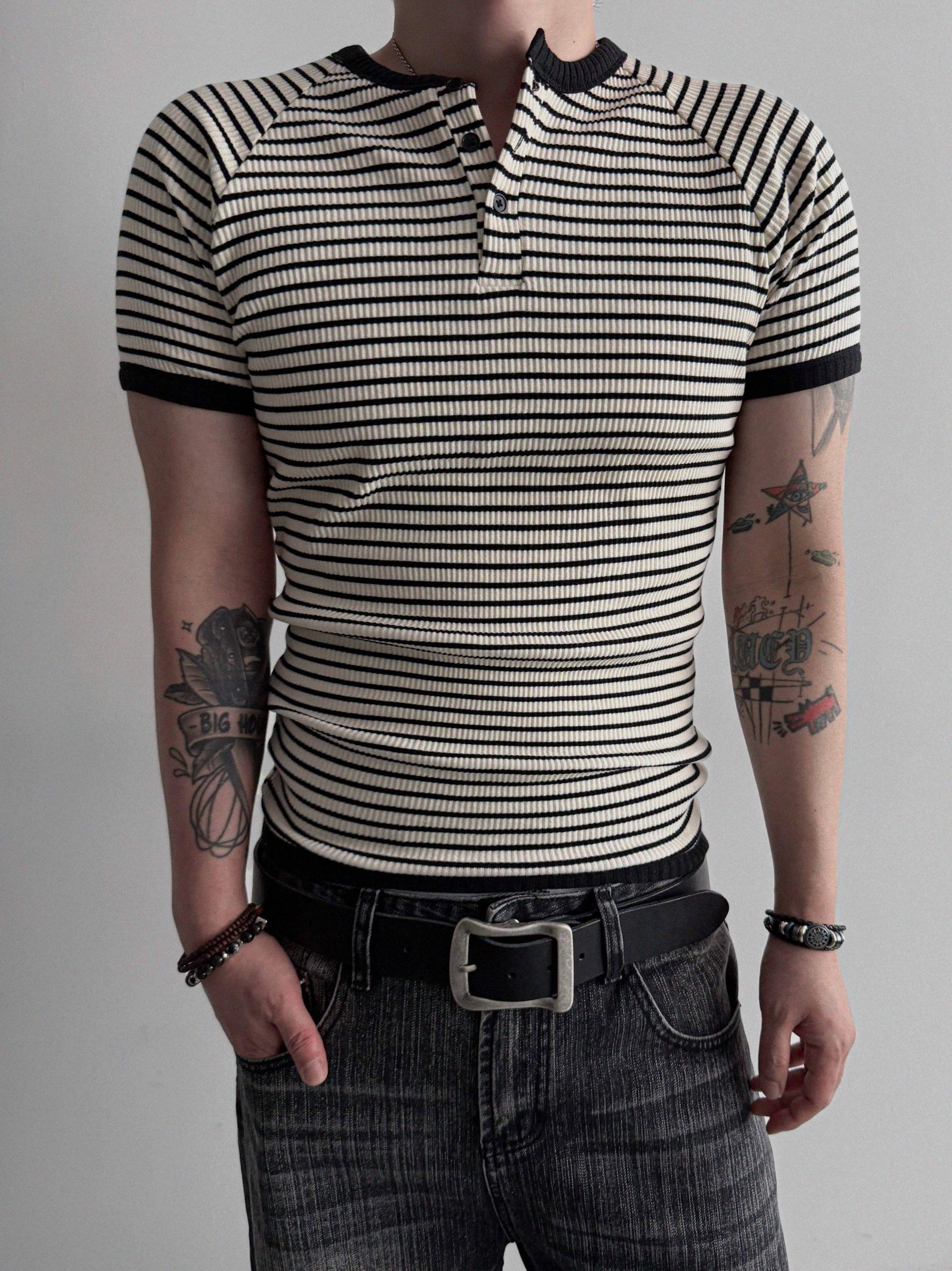 Ribbed stripe henley neck muscle half T