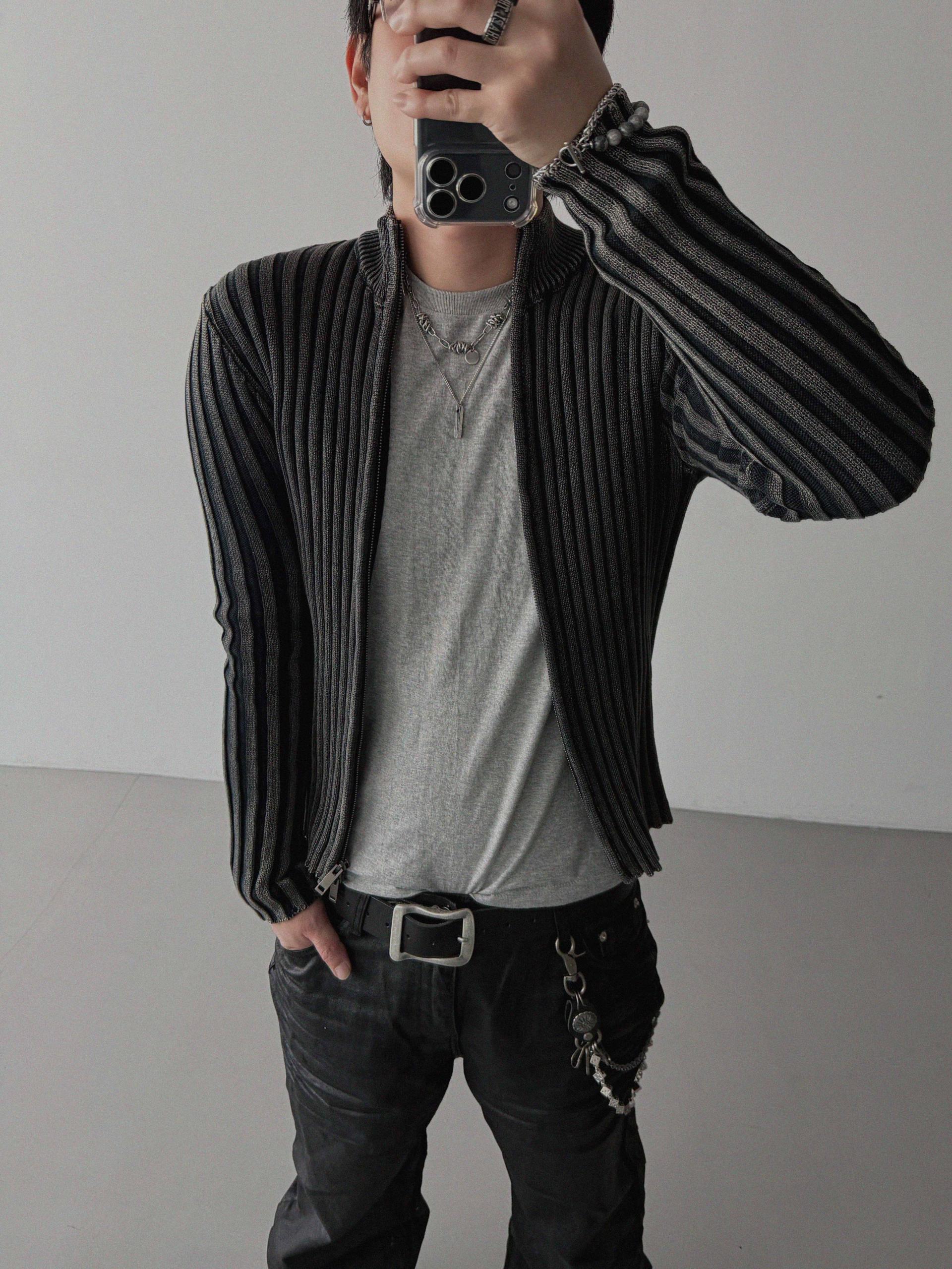Pigment ribbed muscle knit zip-up
