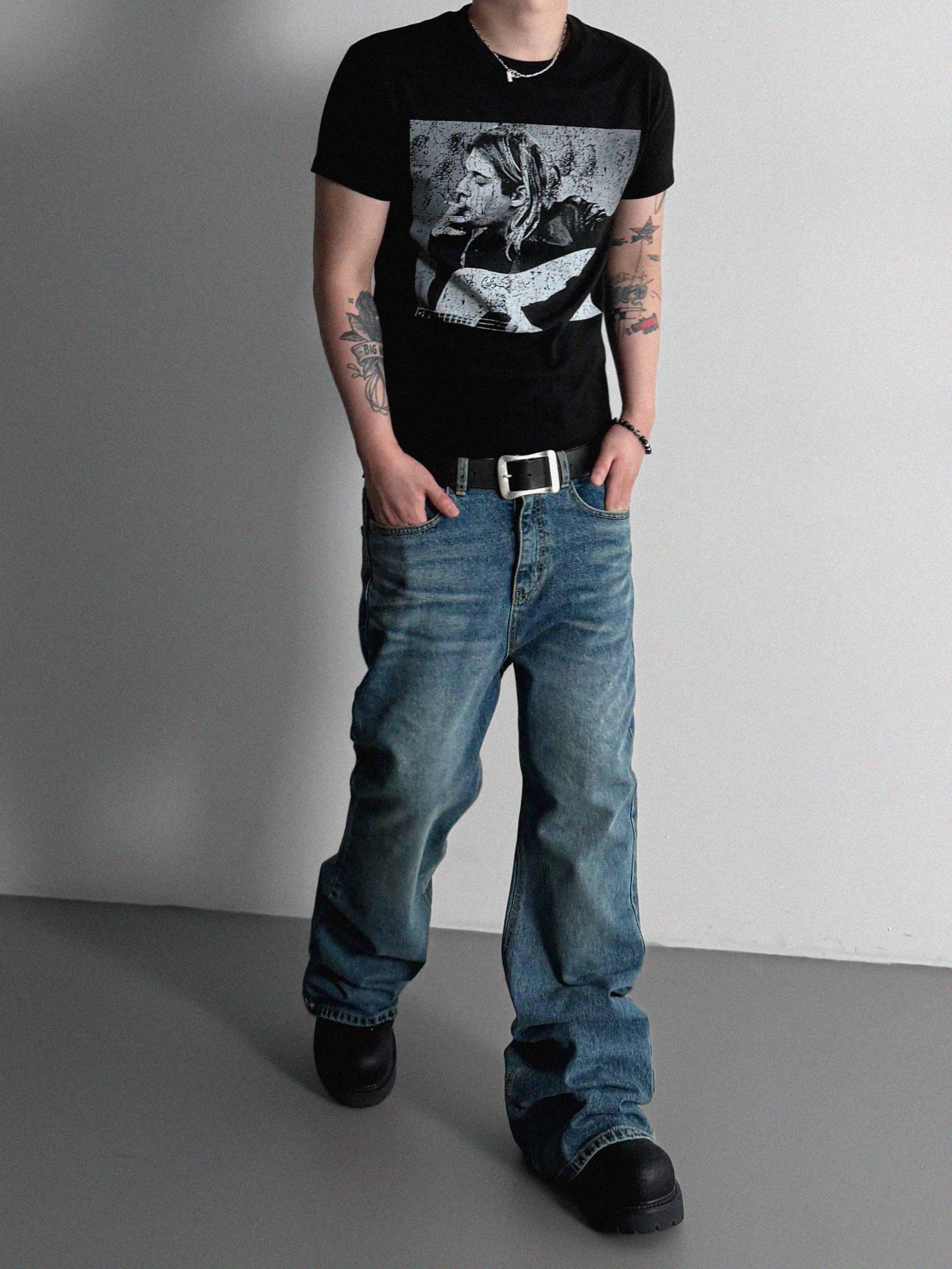 Cut printed muscle half t