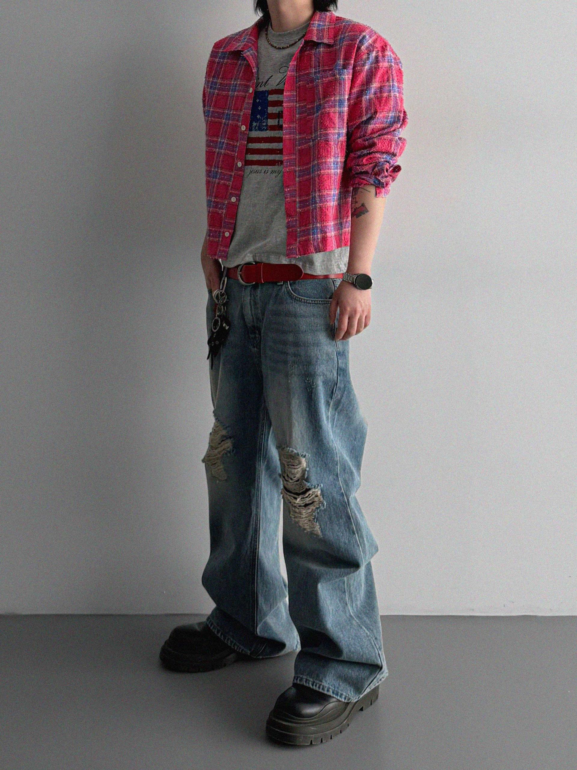 Destroyed flare denim pants