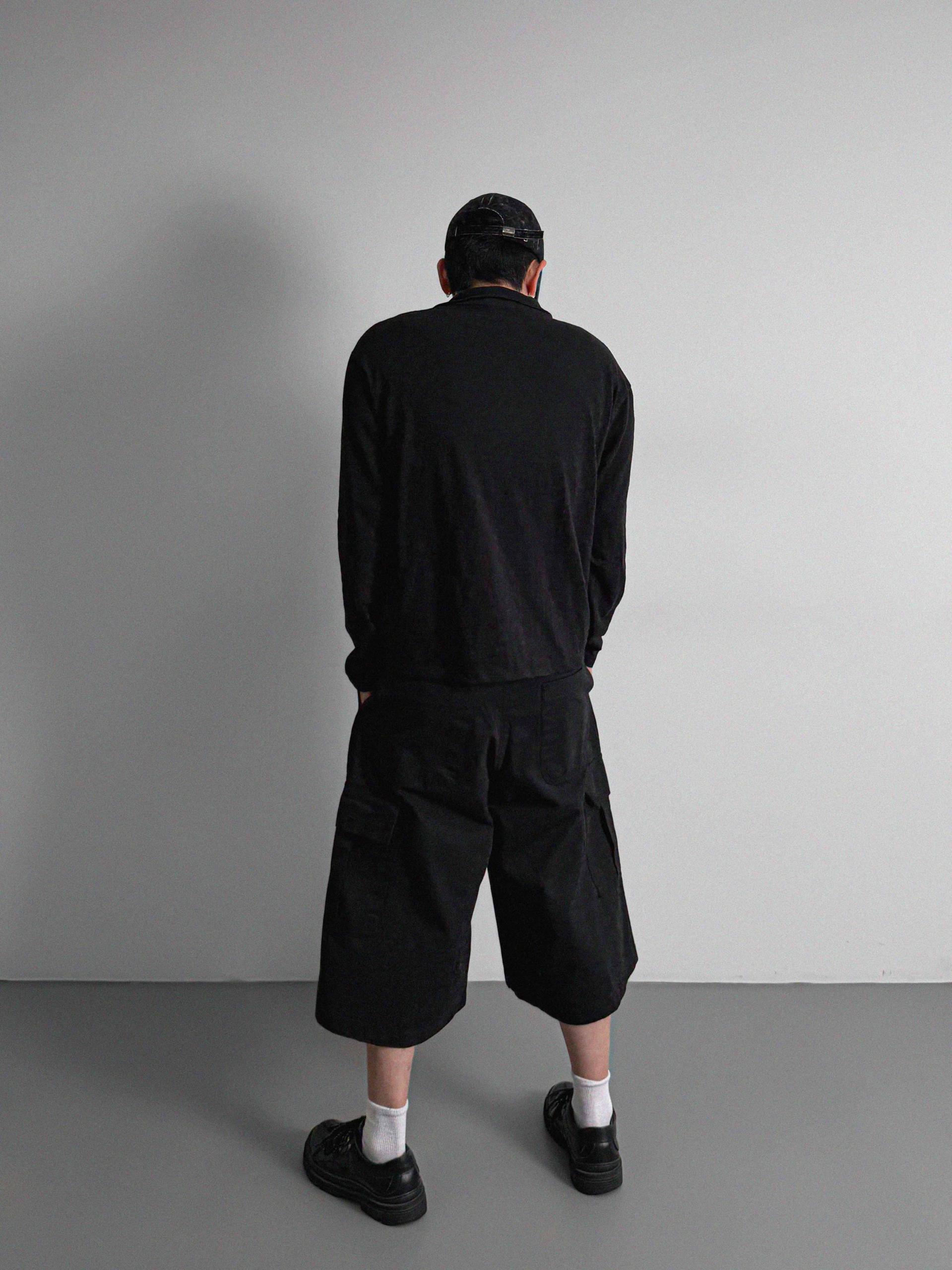 Slab 5 button collar t