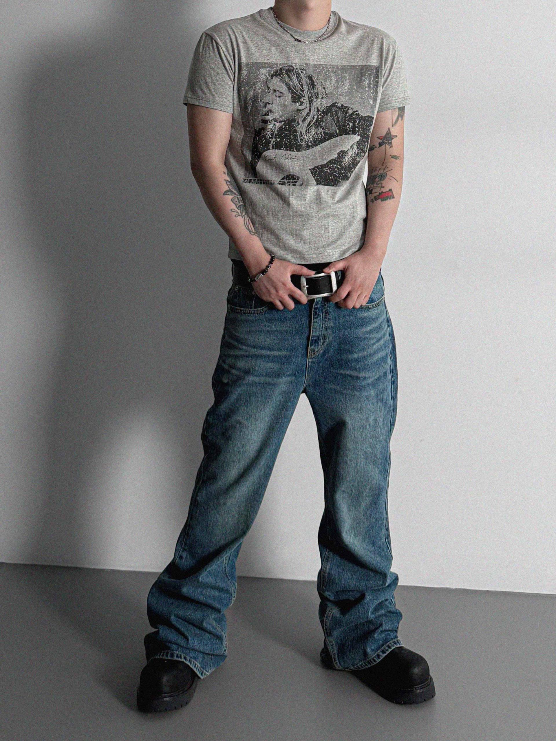 Cut printed muscle half t