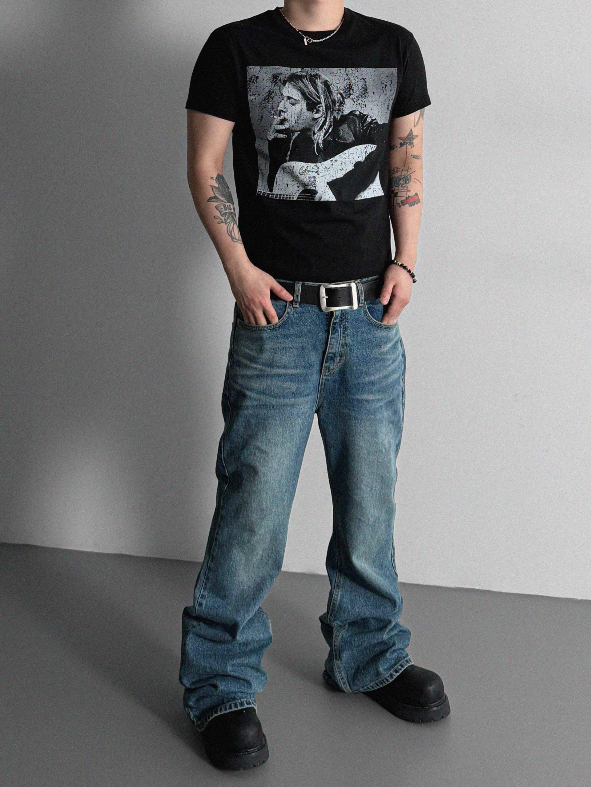 Cut printed muscle half t