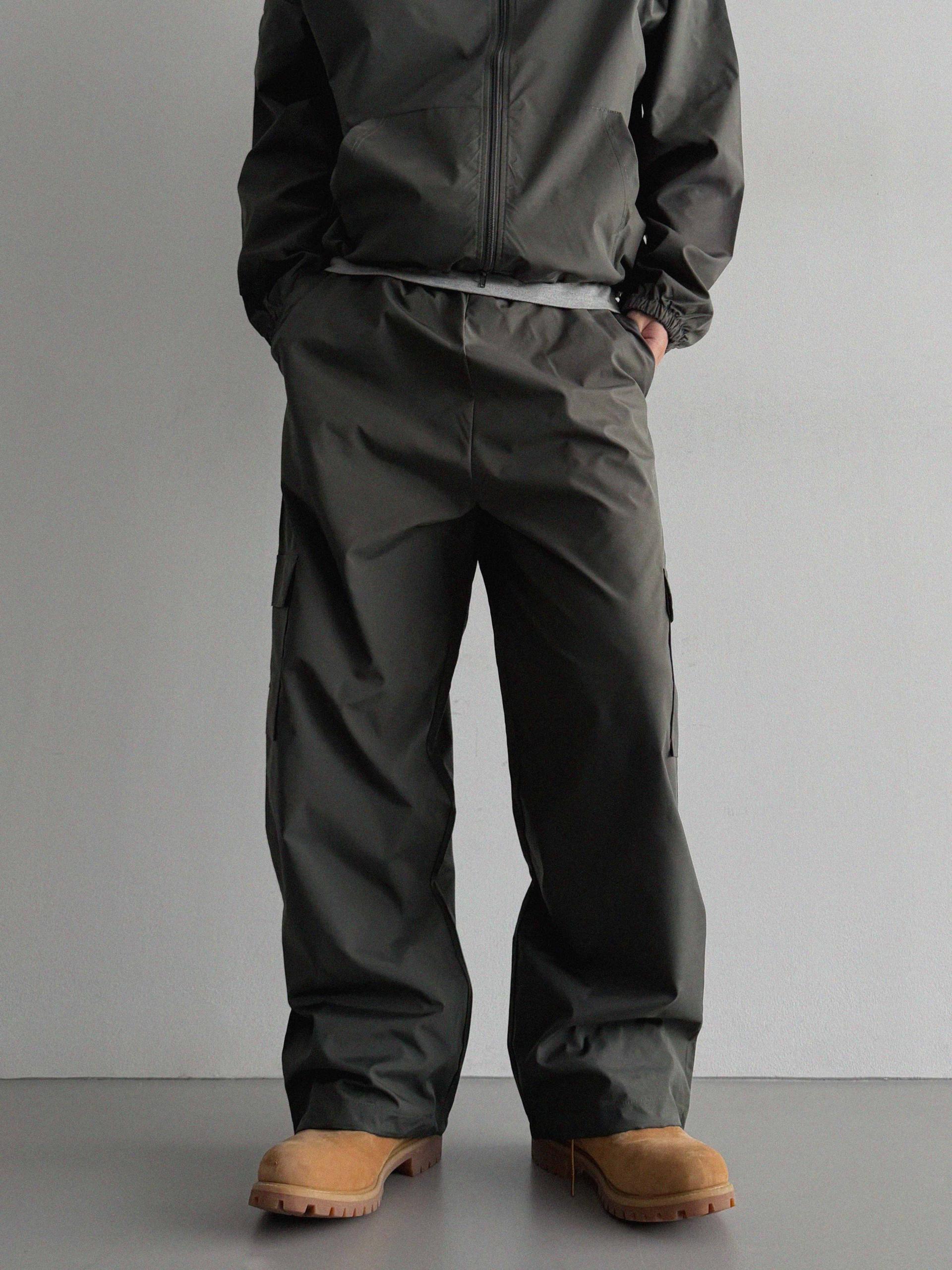 Space set-up [Wind breaker & Cargo pants]