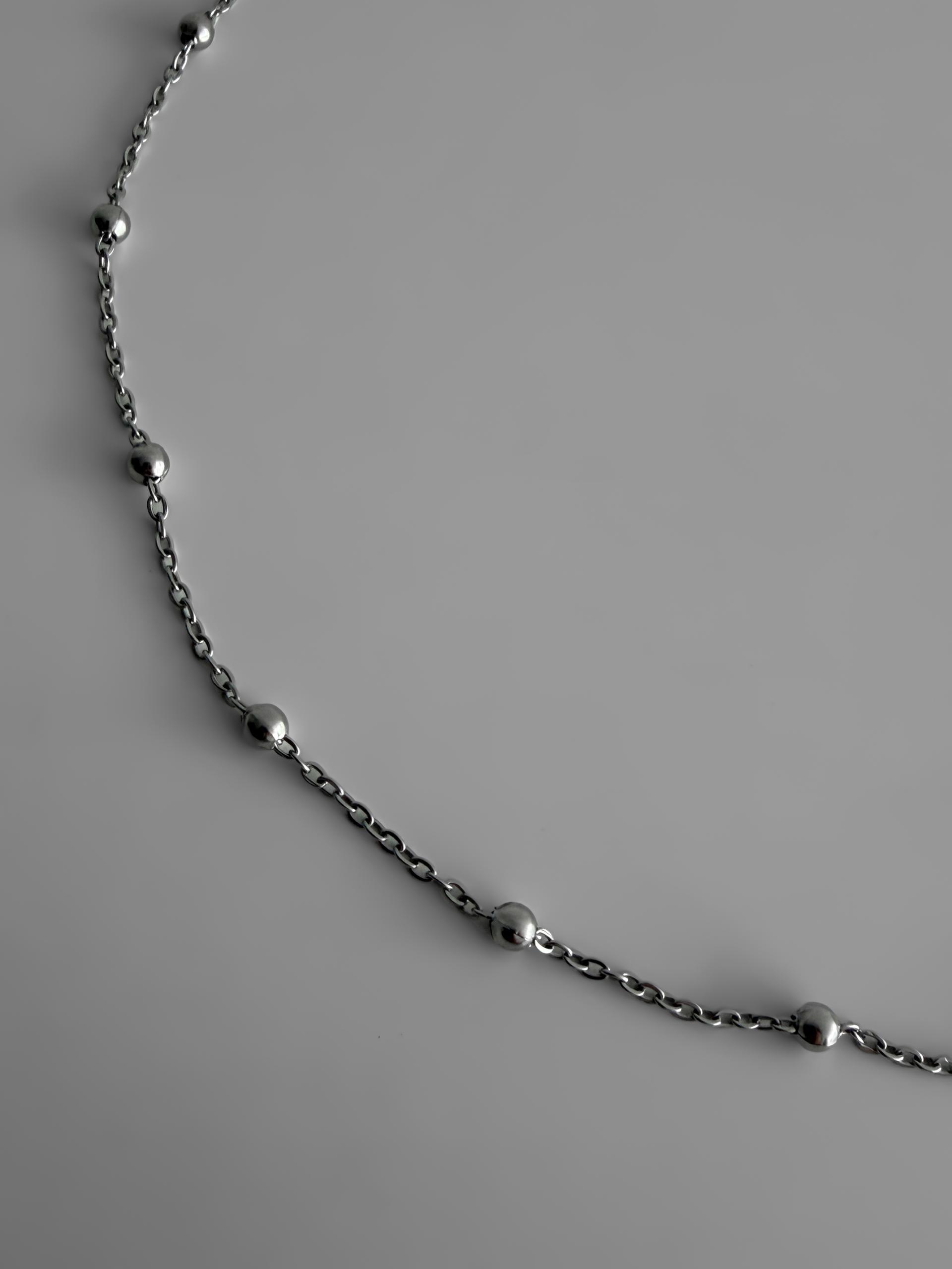 Spear chain necklace