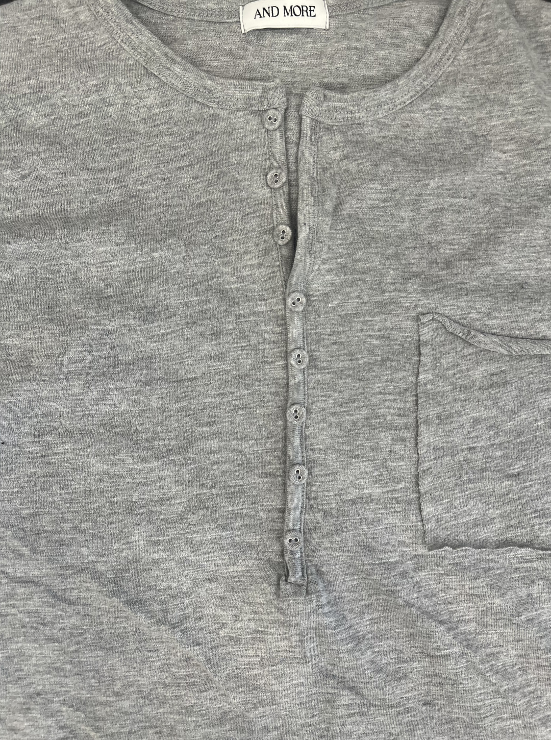 Button slub henley neck slim t