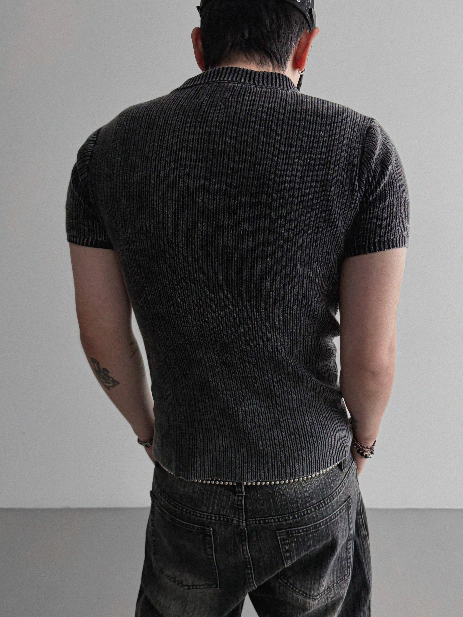 Garments ribbed collar muscle half T