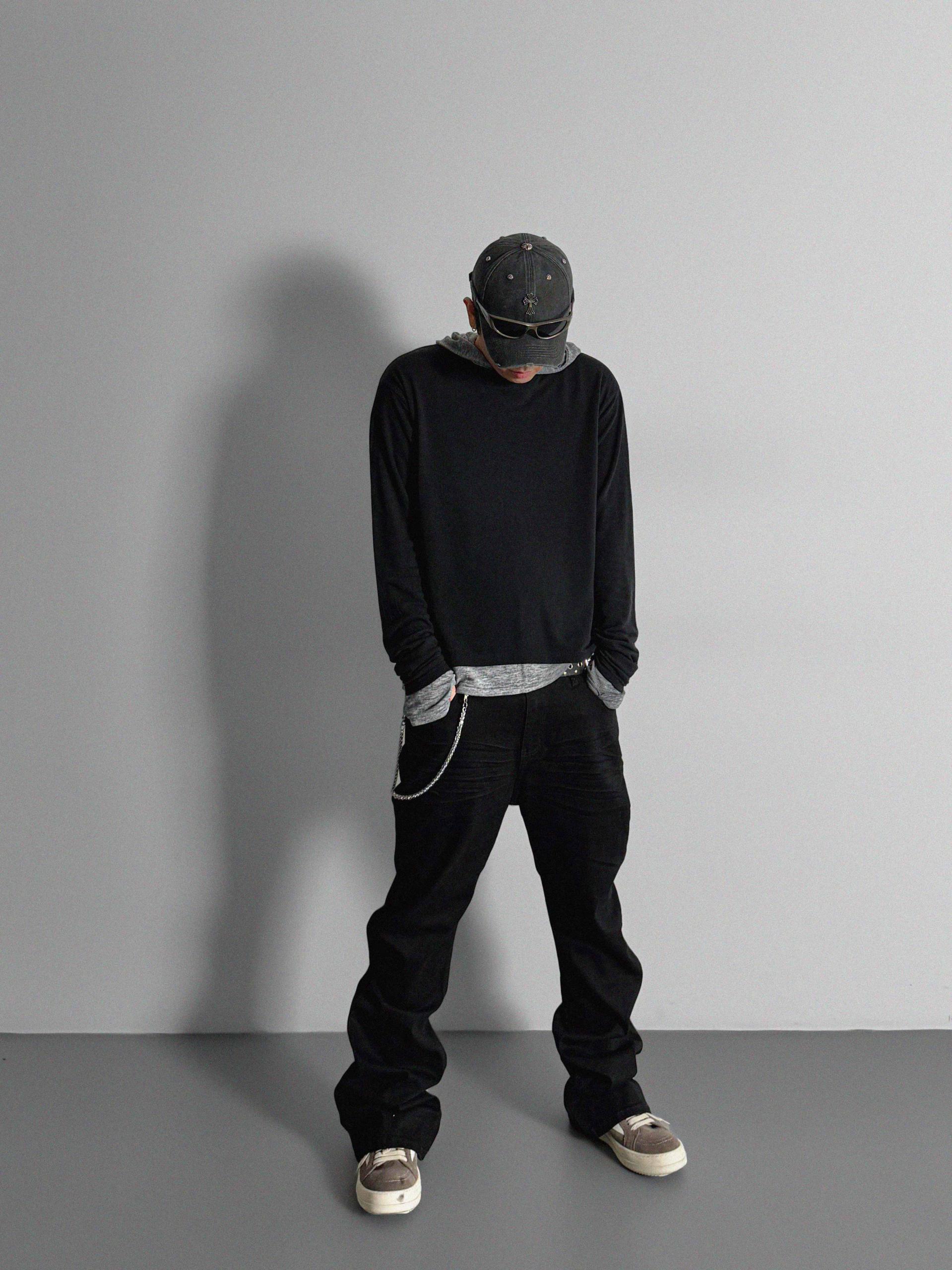 Dark embo sagging flare black jeans