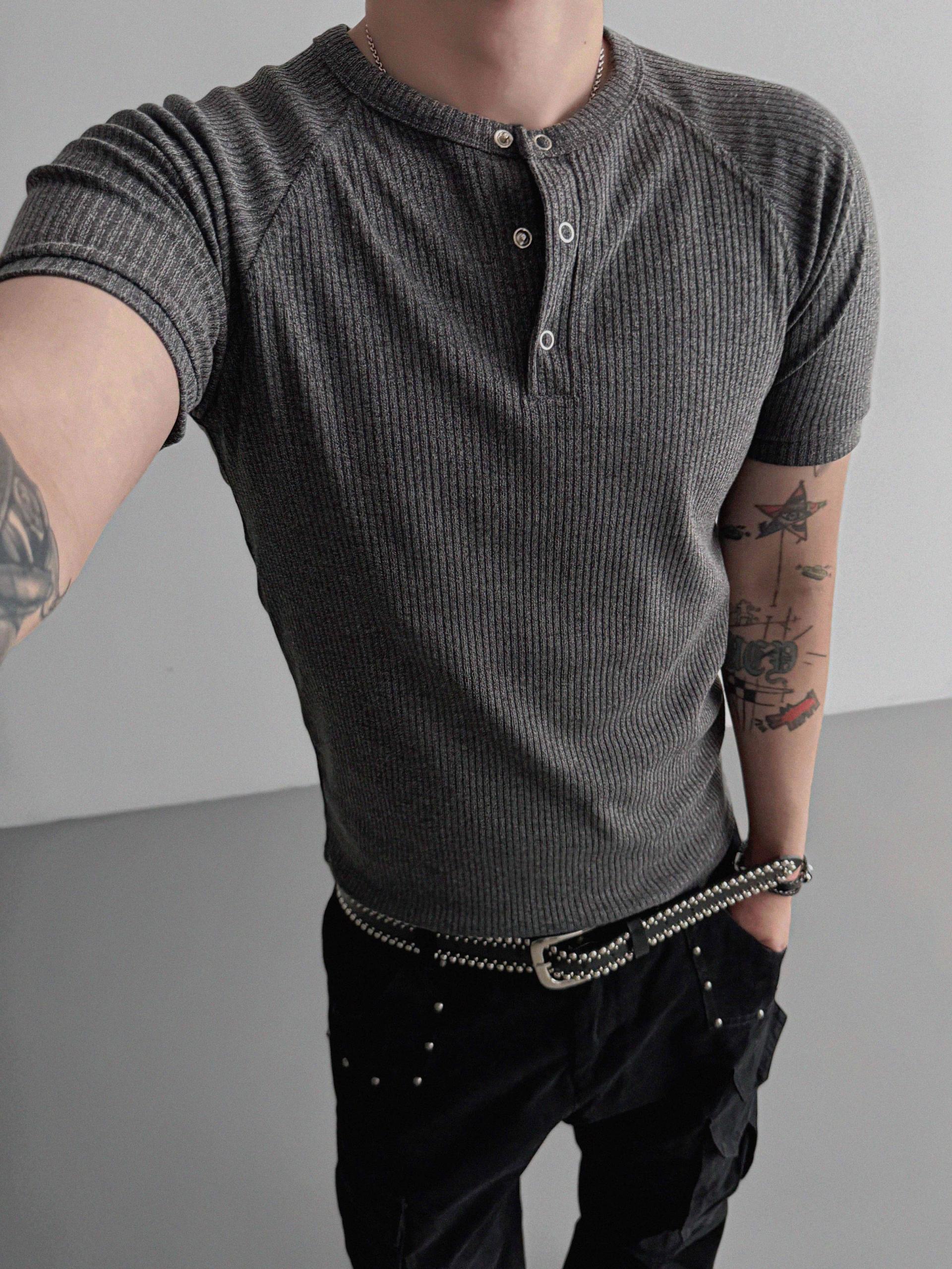 Fold ribbed henley neck muscle half t