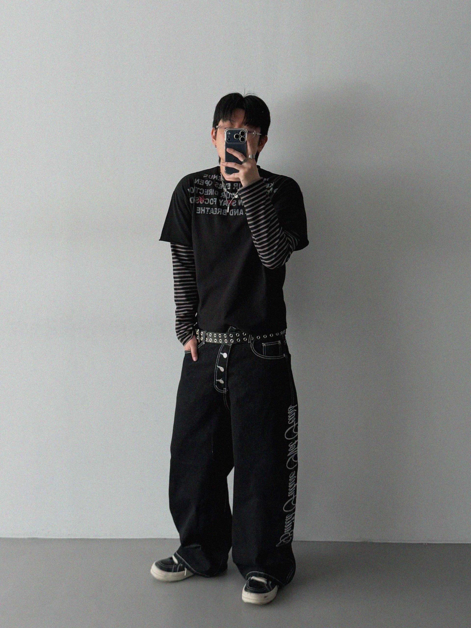 Horse non-fade embroidered denim pants