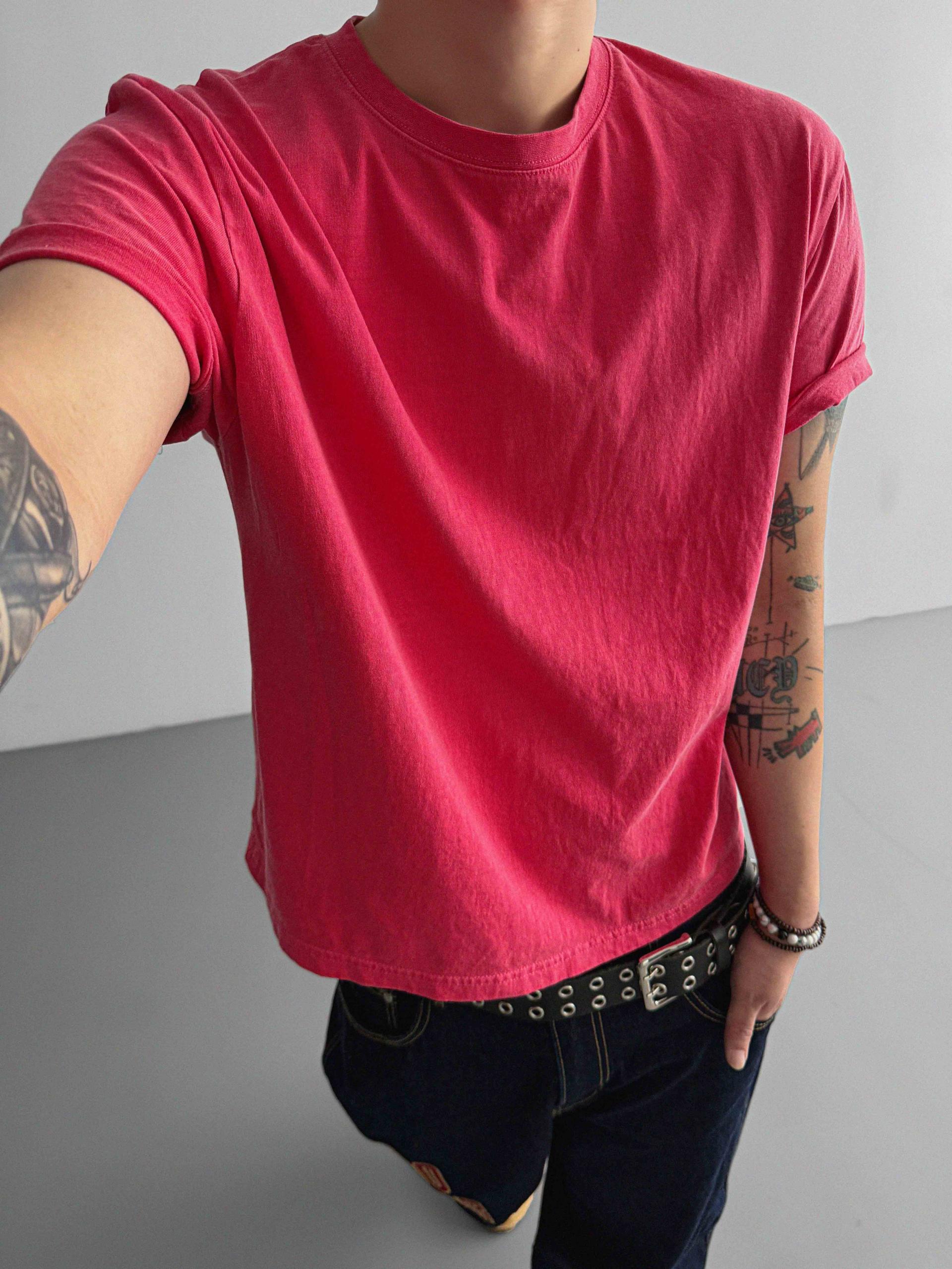 Fade pigment crop half t