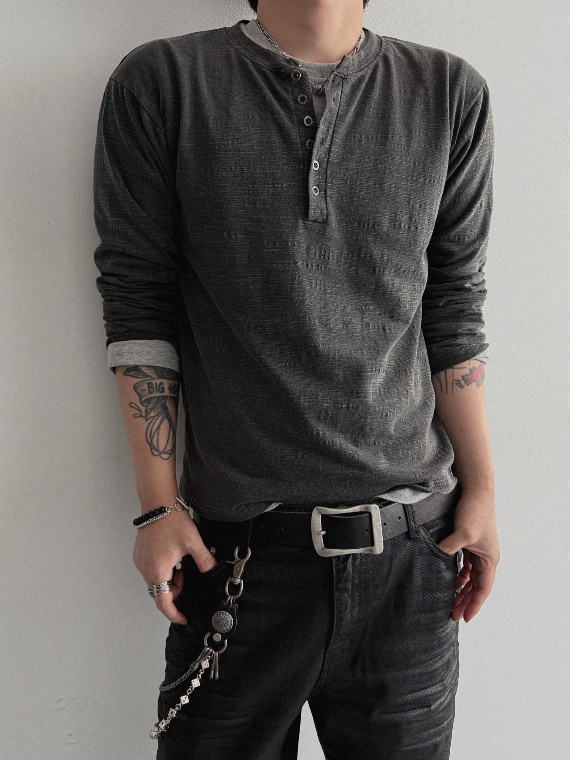 Pigment slub henley neck t