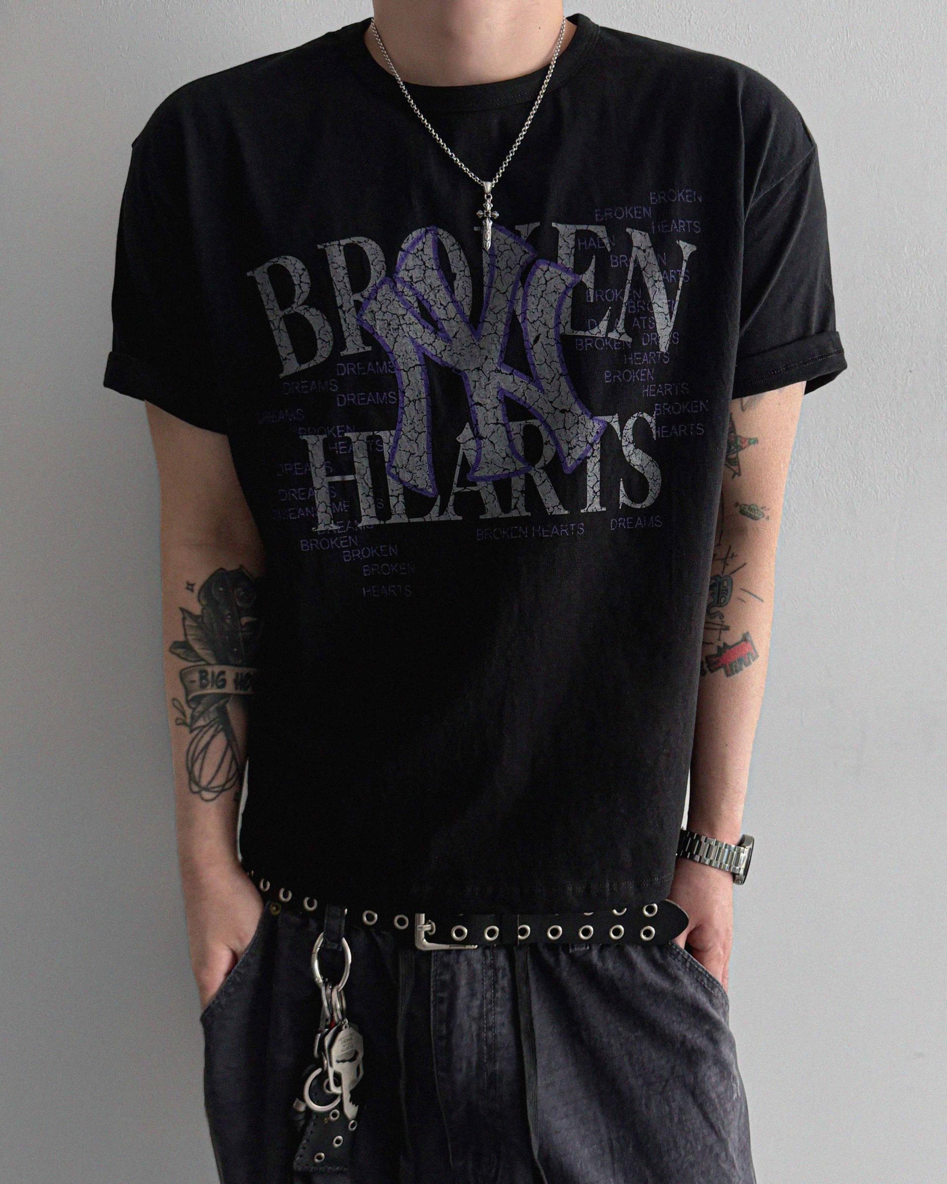 Broken crop half t