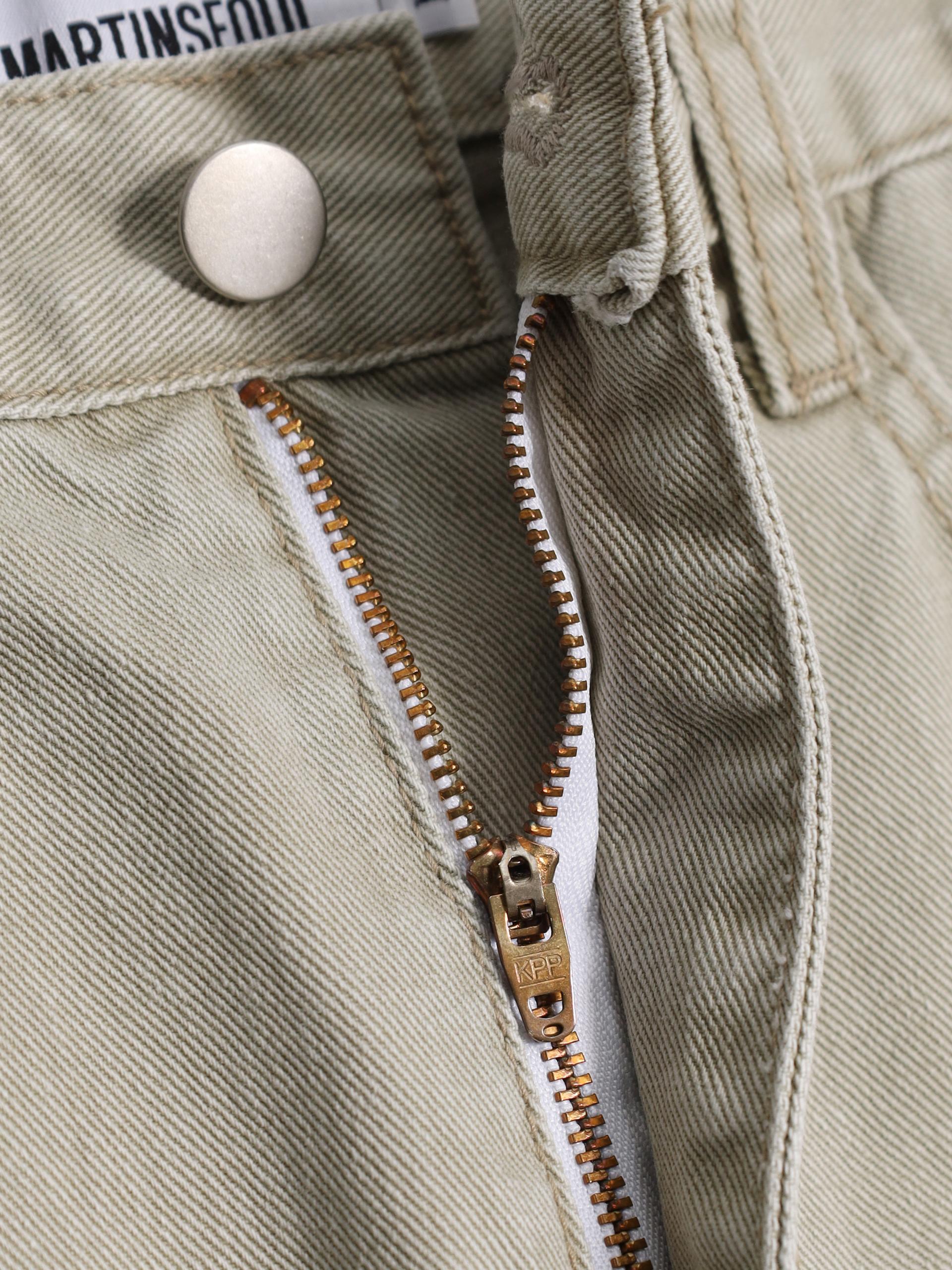 Double pocket curved flare pants