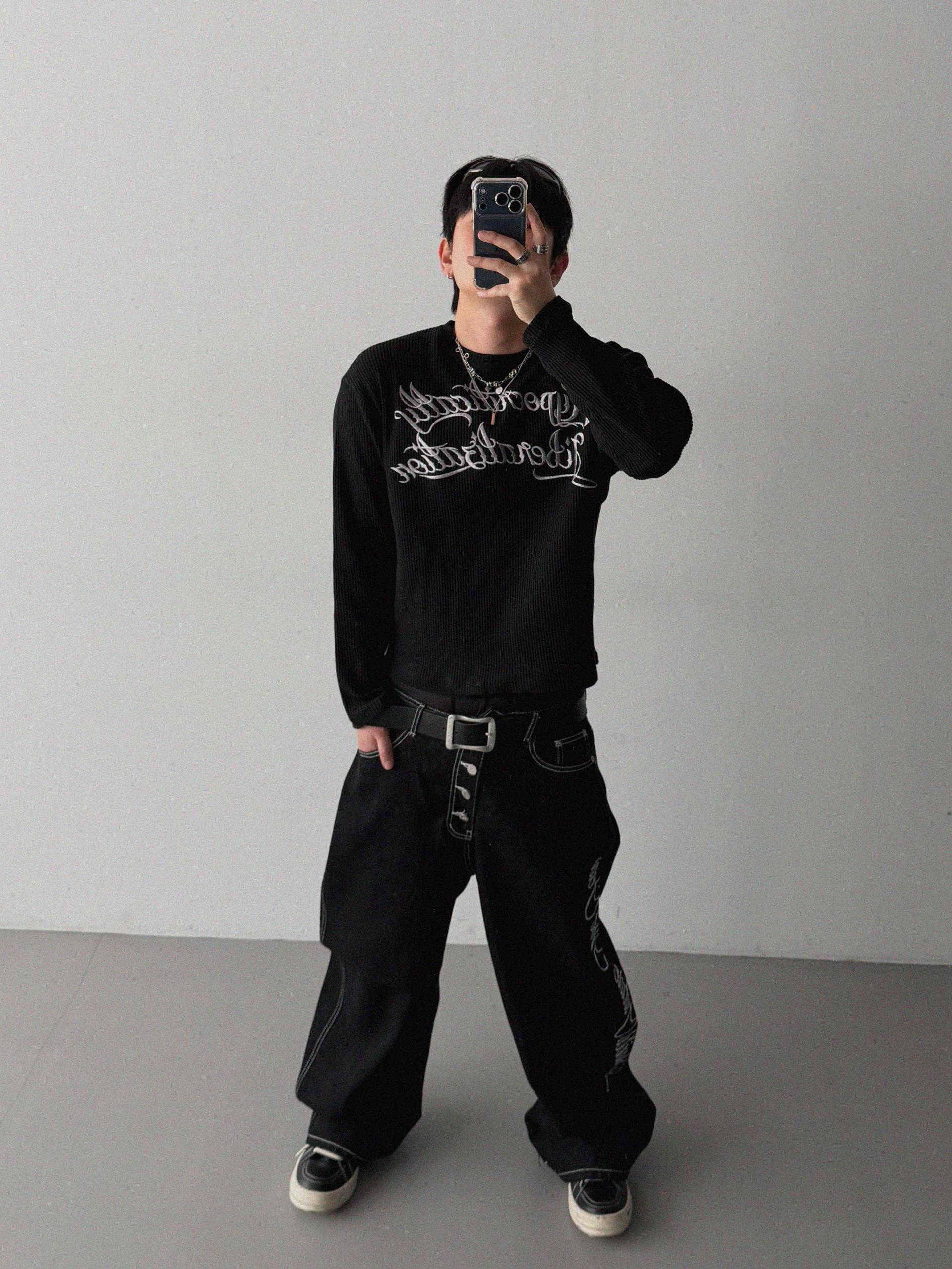 Horse non-fade embroidered denim pants