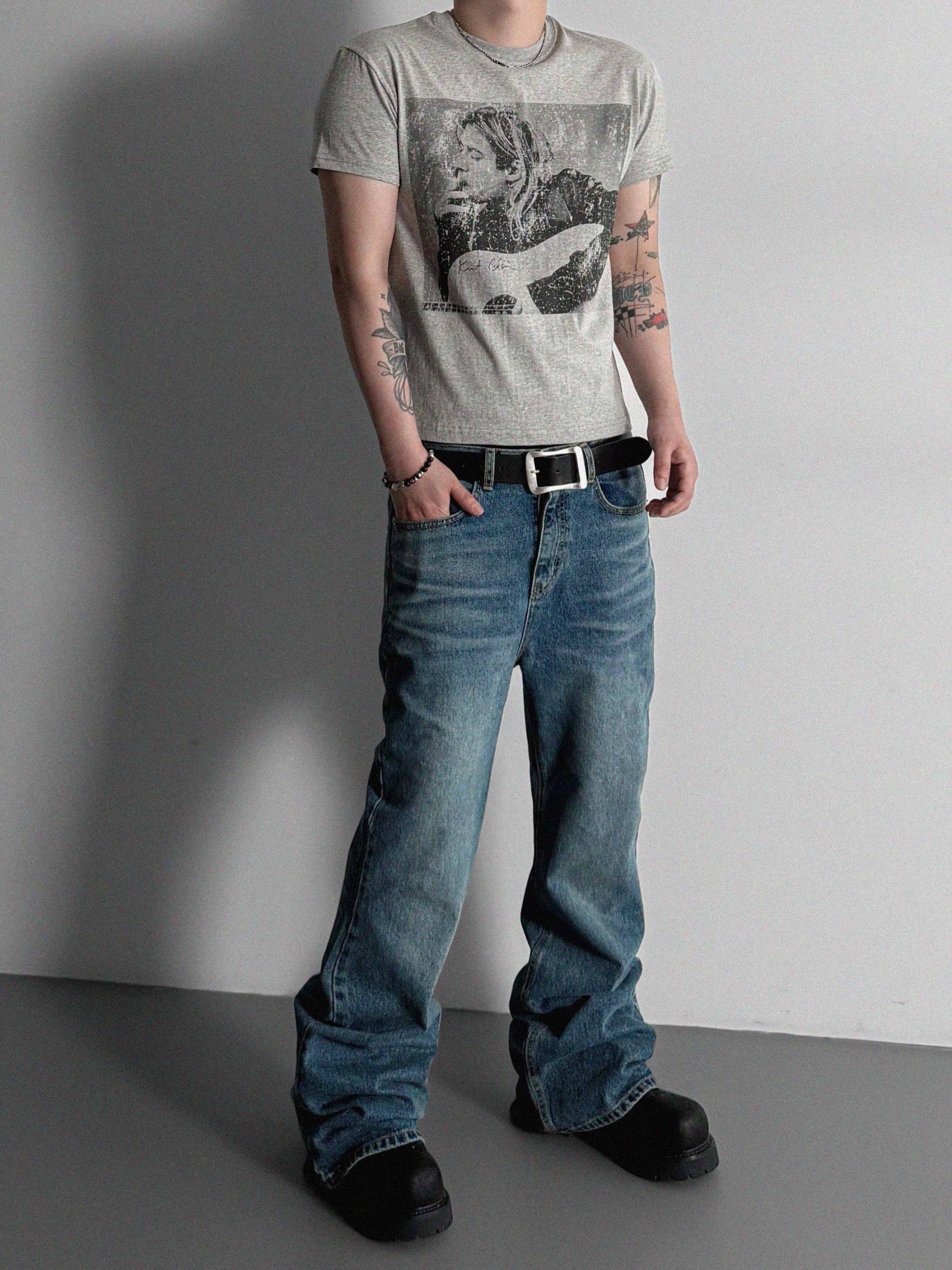 Cut printed muscle half t