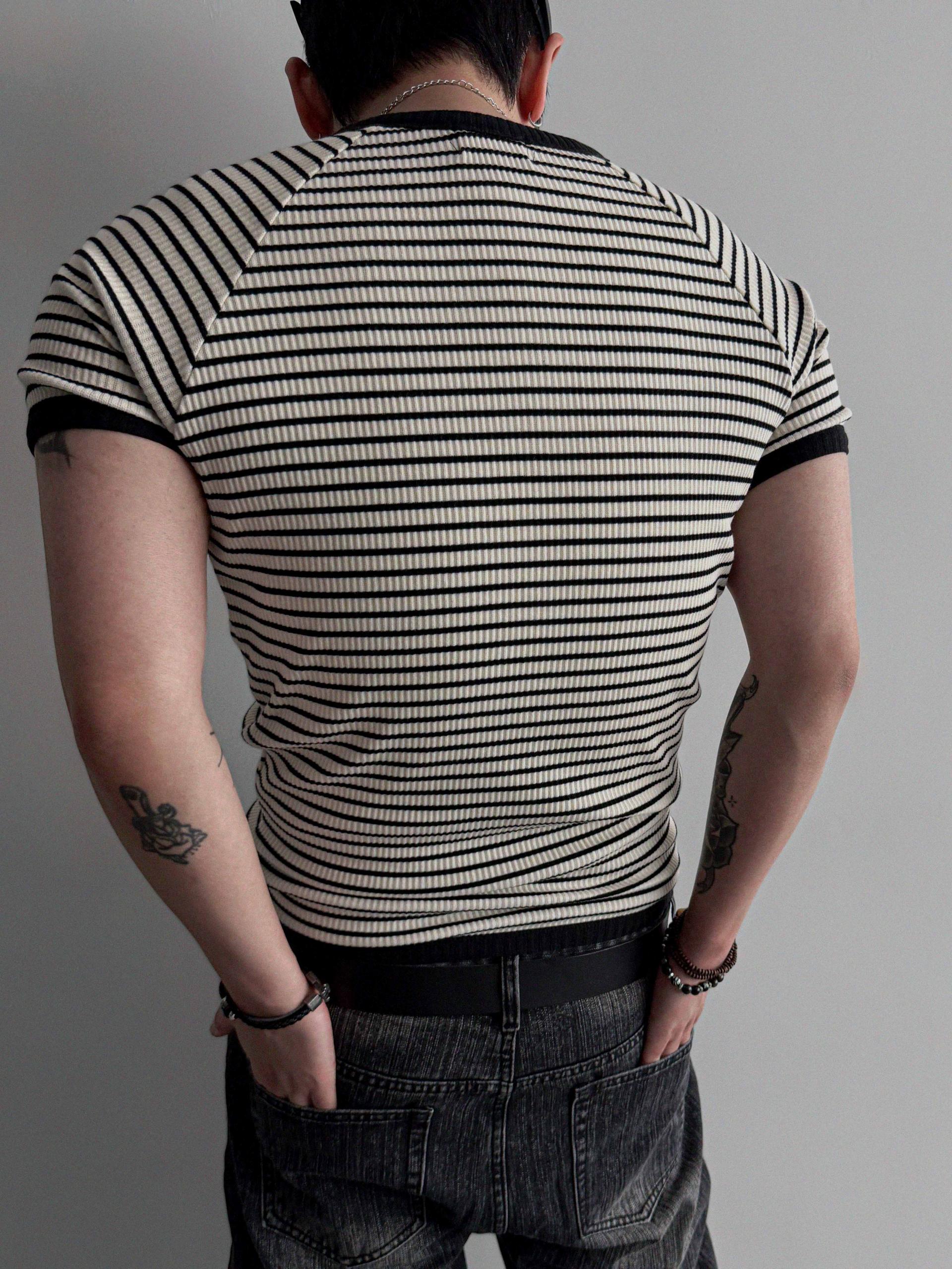 Ribbed stripe henley neck muscle half T