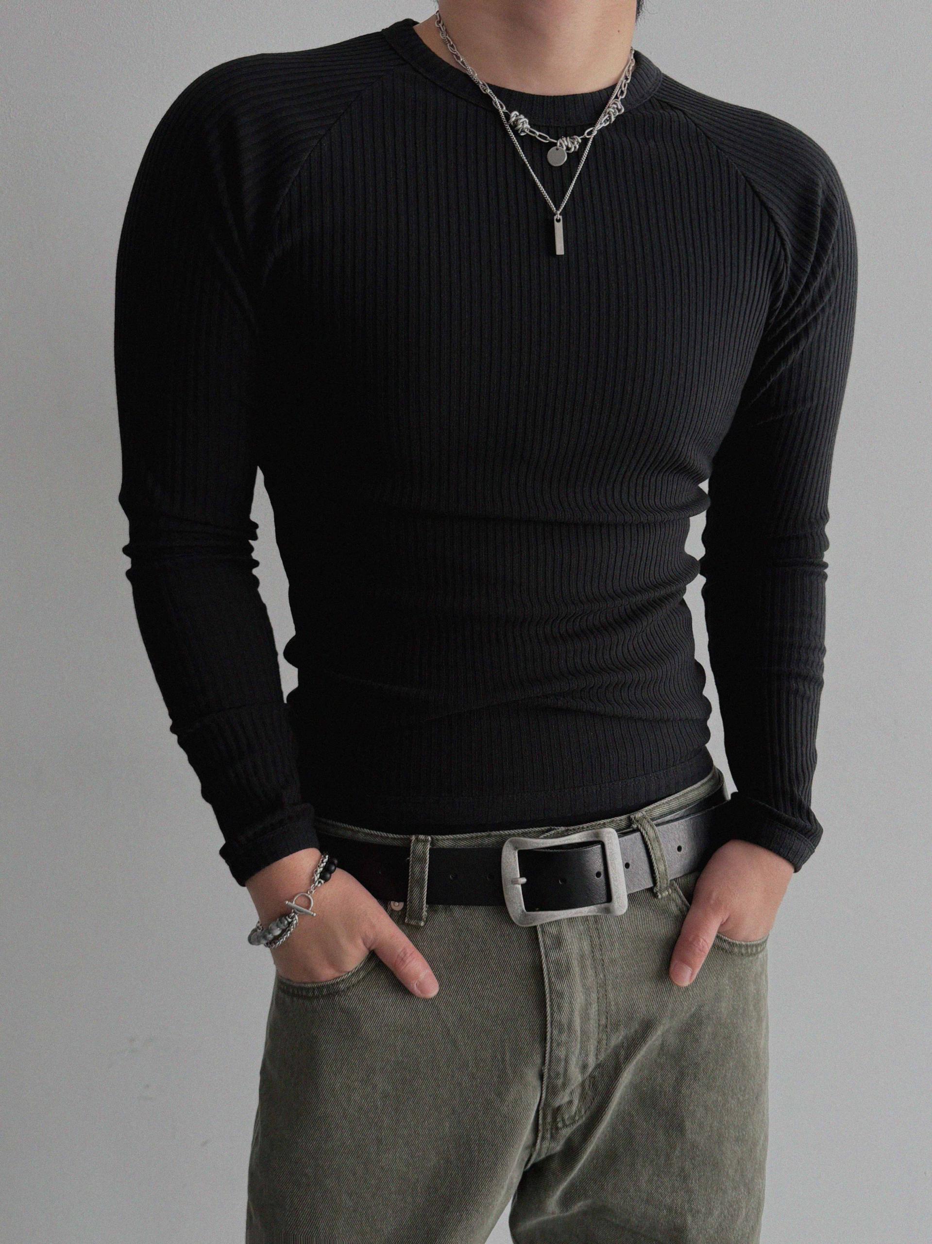 Solid ribbed raglan muscle t