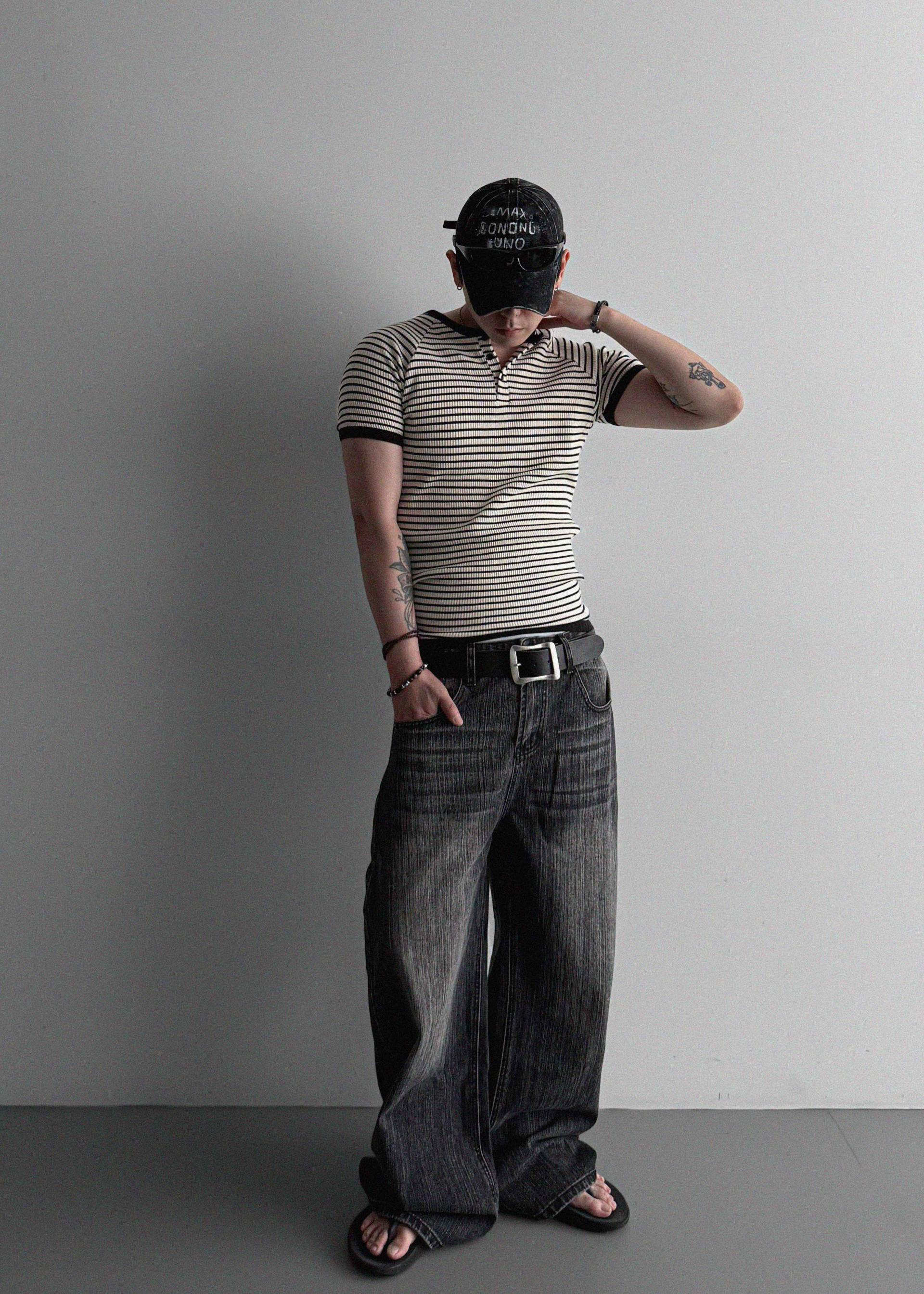 Ribbed stripe henley neck muscle half T
