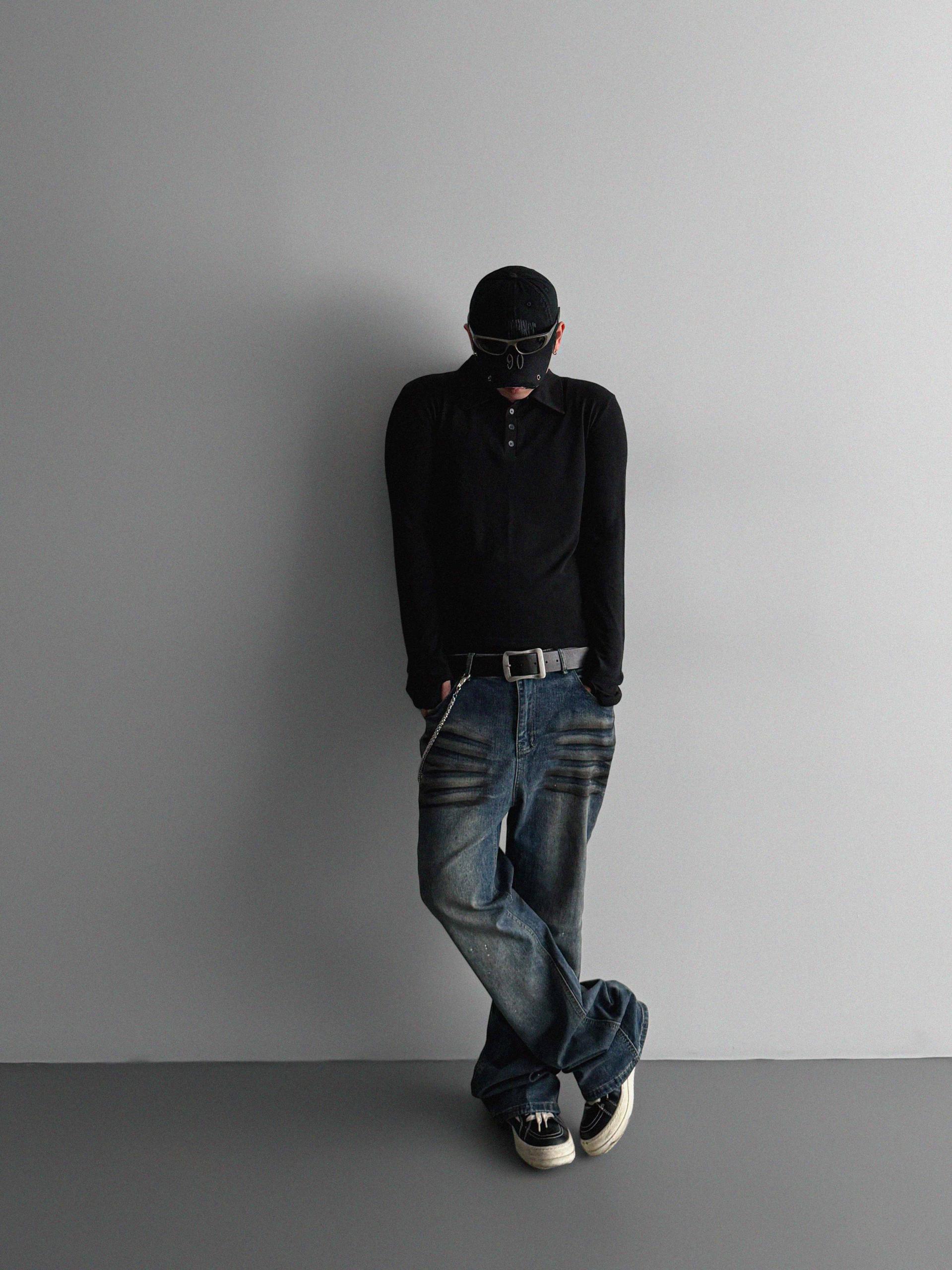 Dirty washed sagging flare jeans