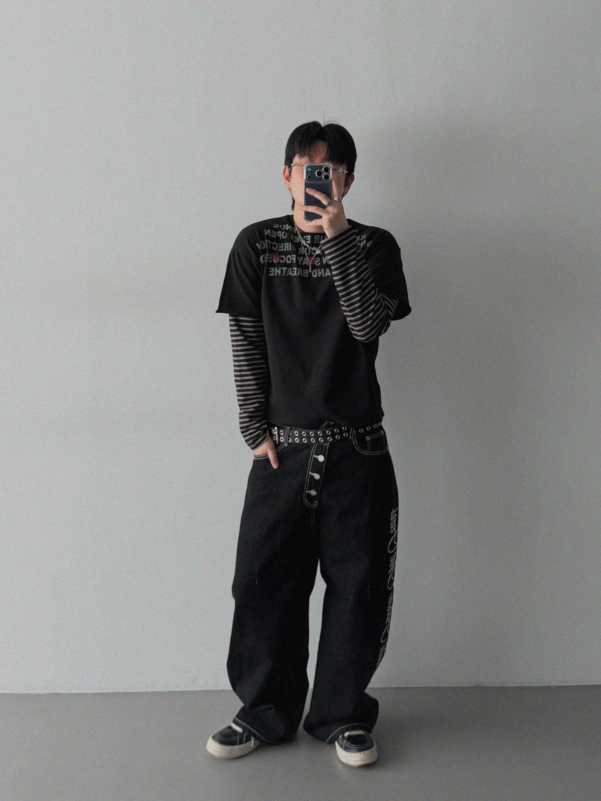Horse non-fade embroidered denim pants