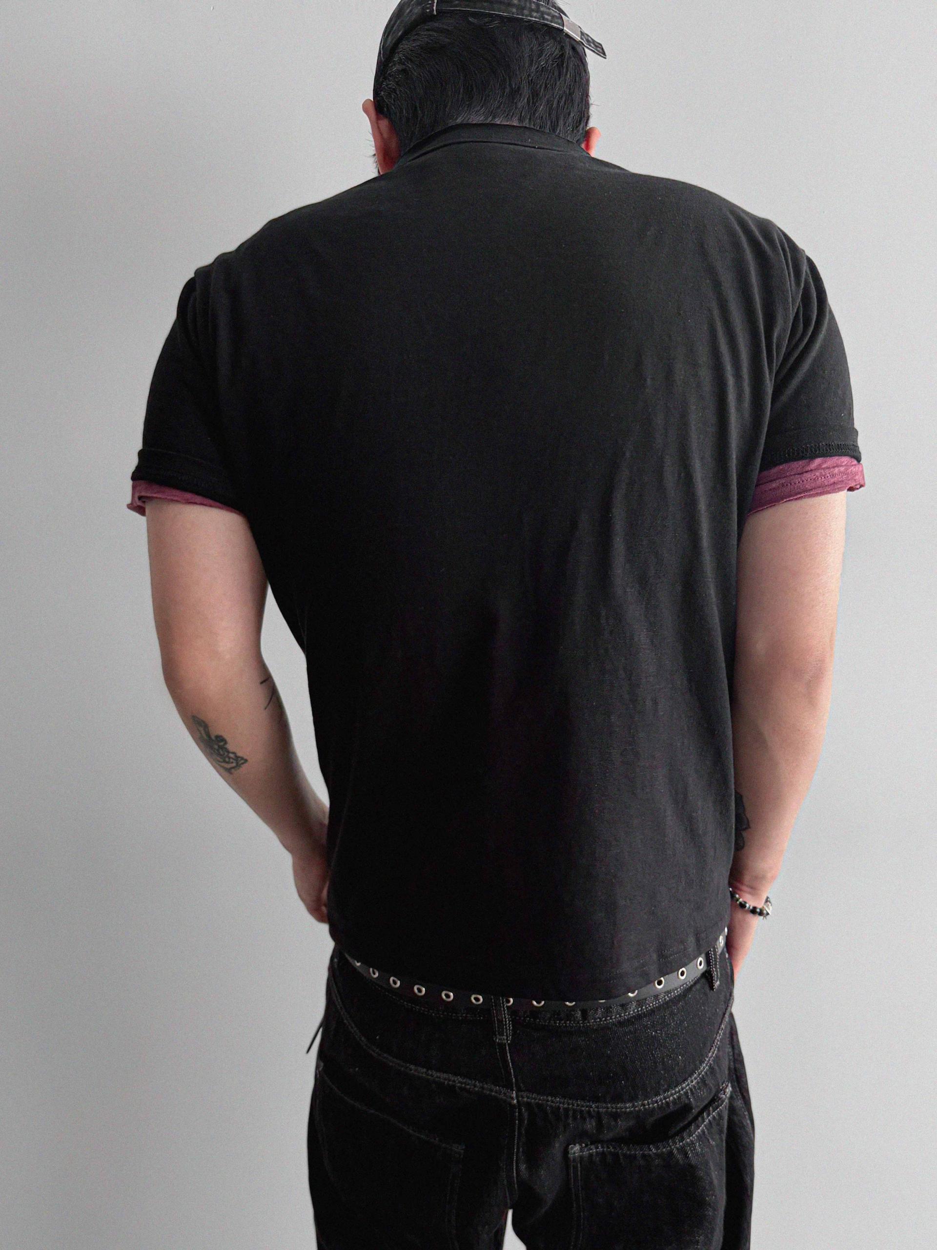 Smith cutoff v-neck half t