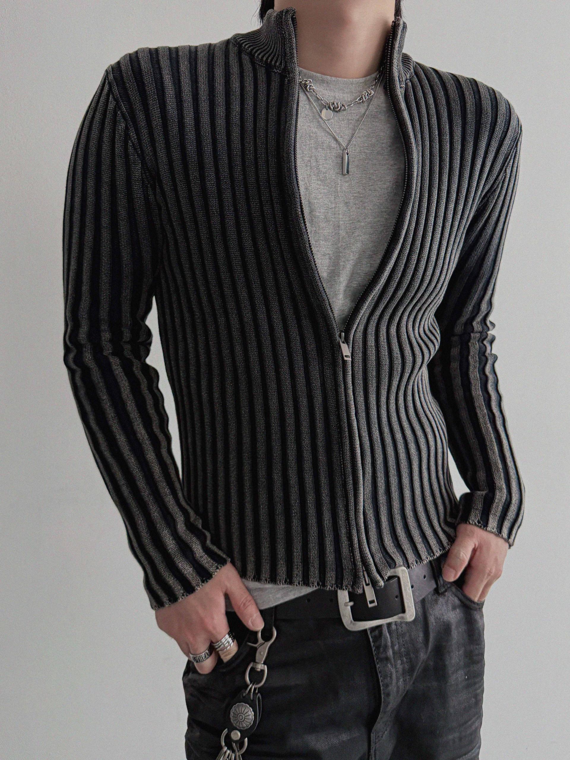 Pigment ribbed muscle knit zip-up