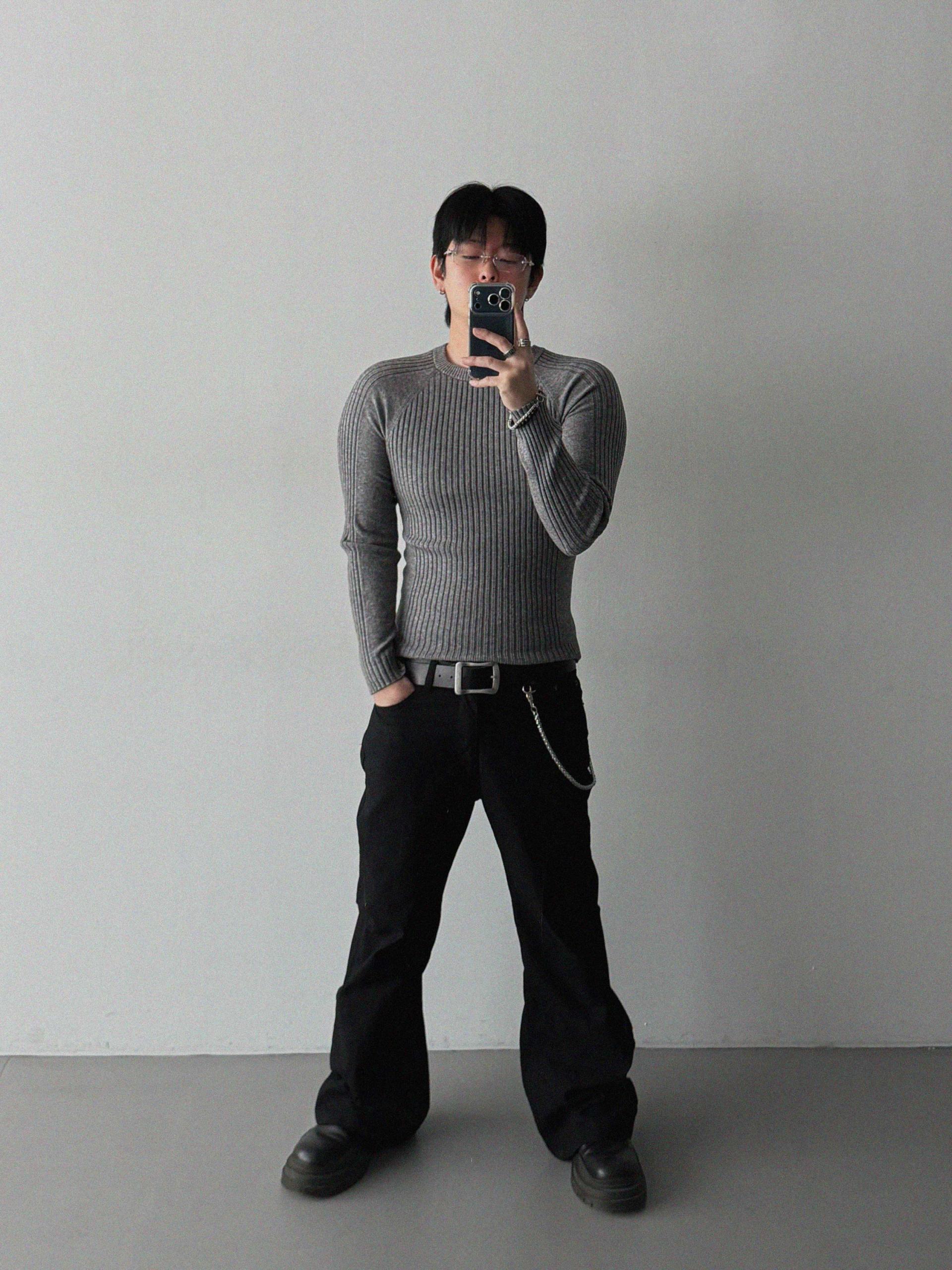 Irregular ribbed raglan muscle knit