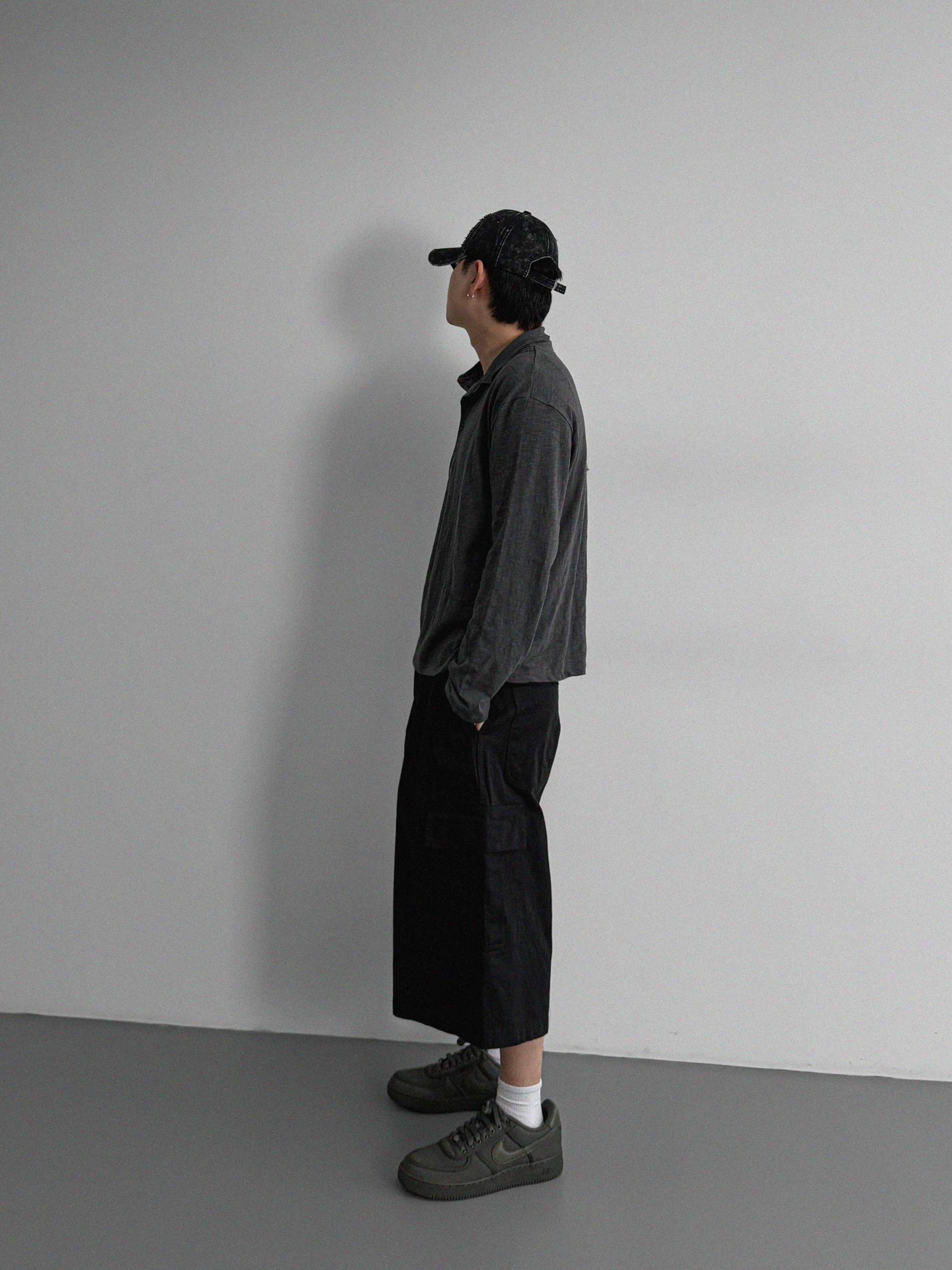 Slab 5 button collar t