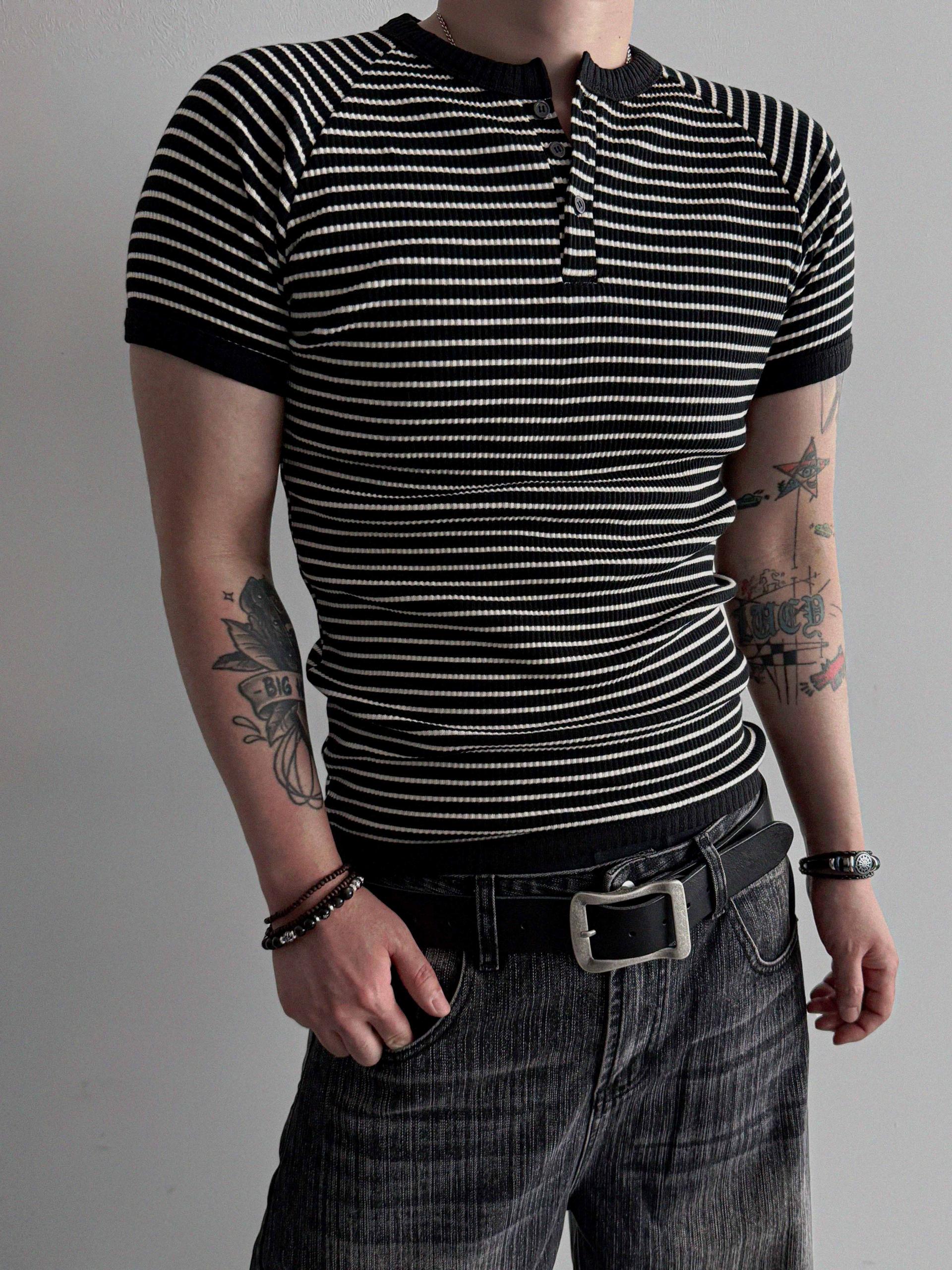 Ribbed stripe henley neck muscle half T