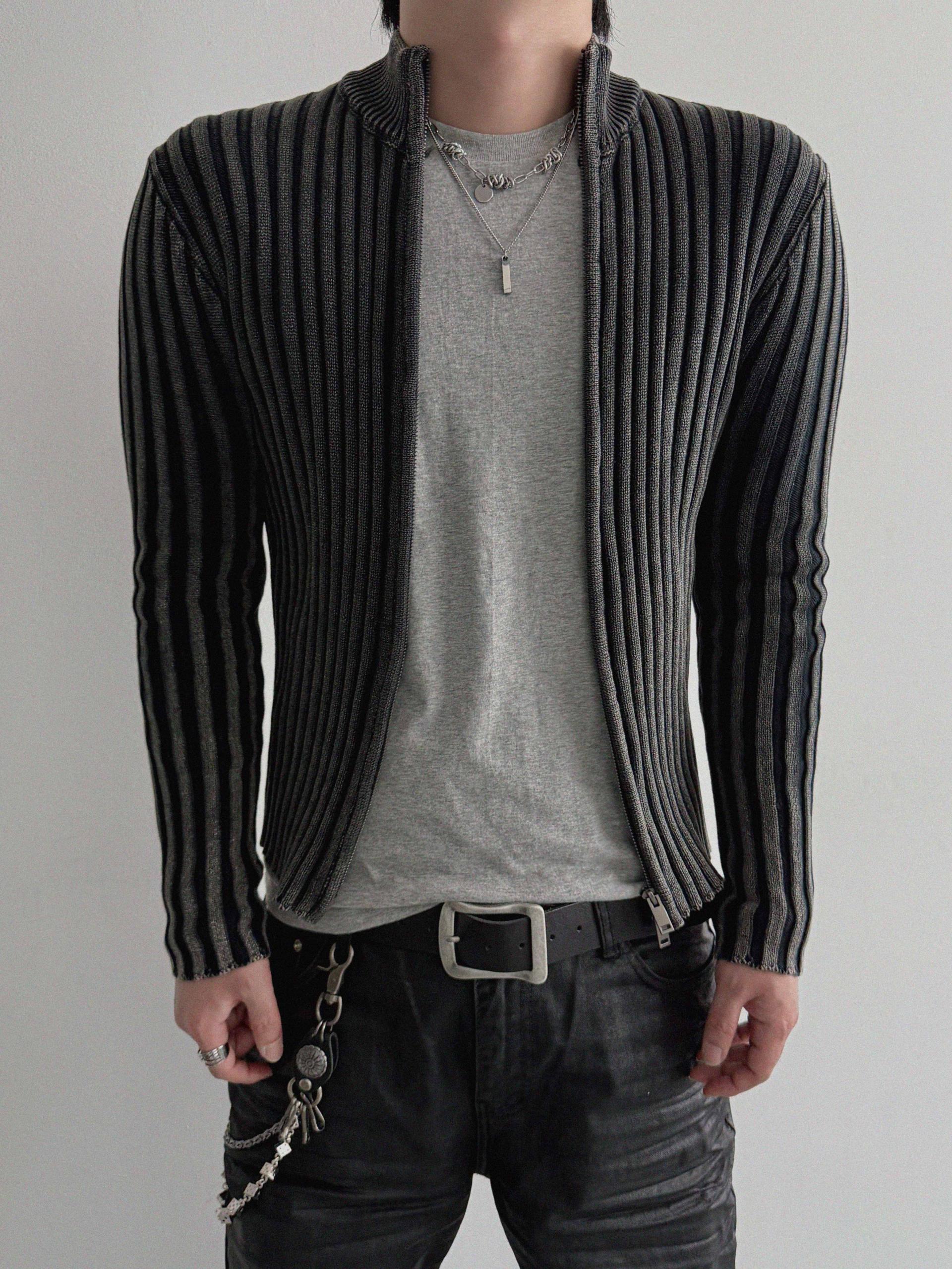 Pigment ribbed muscle knit zip-up