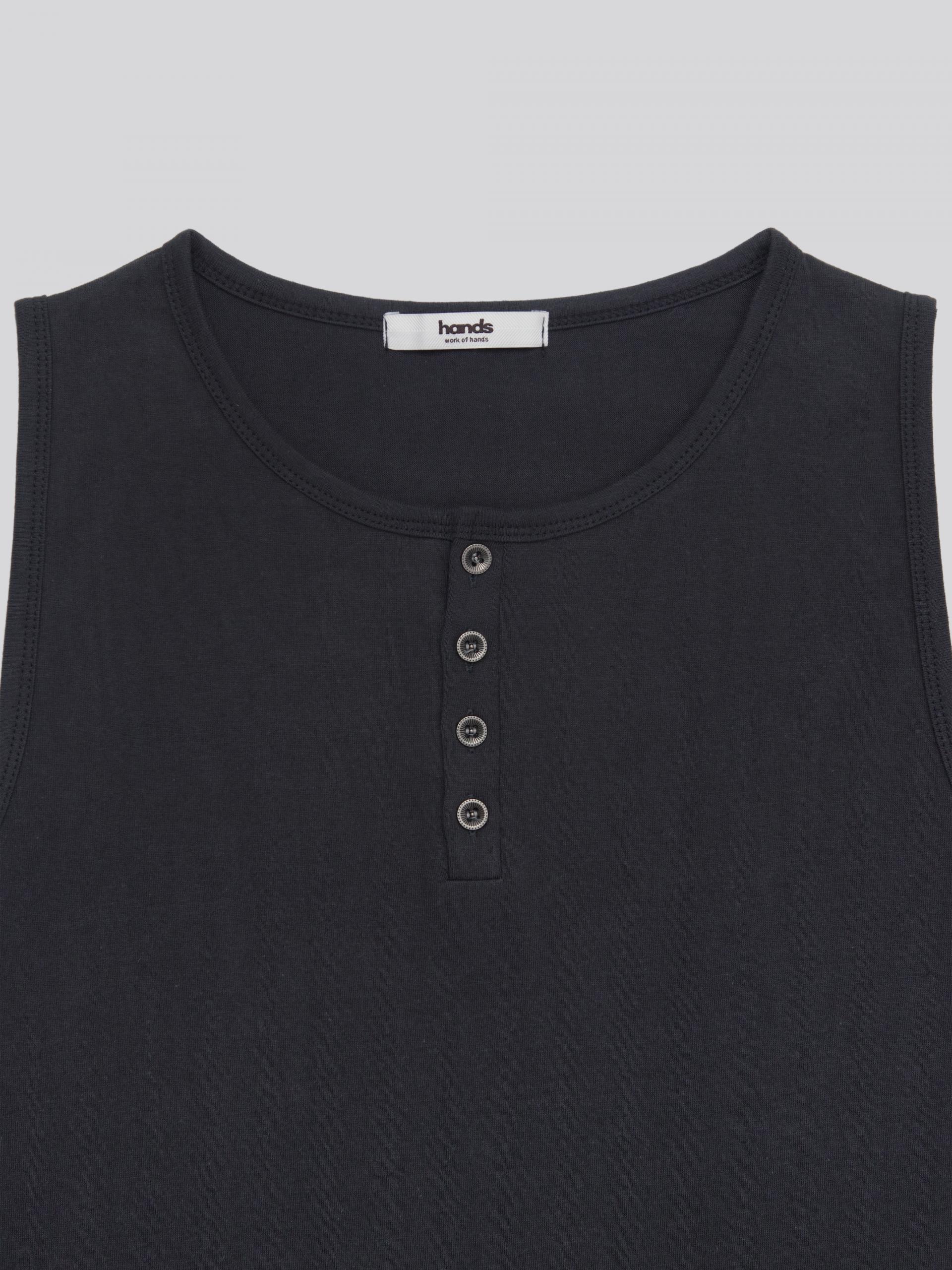 Steel button henry neck crop sleeveless