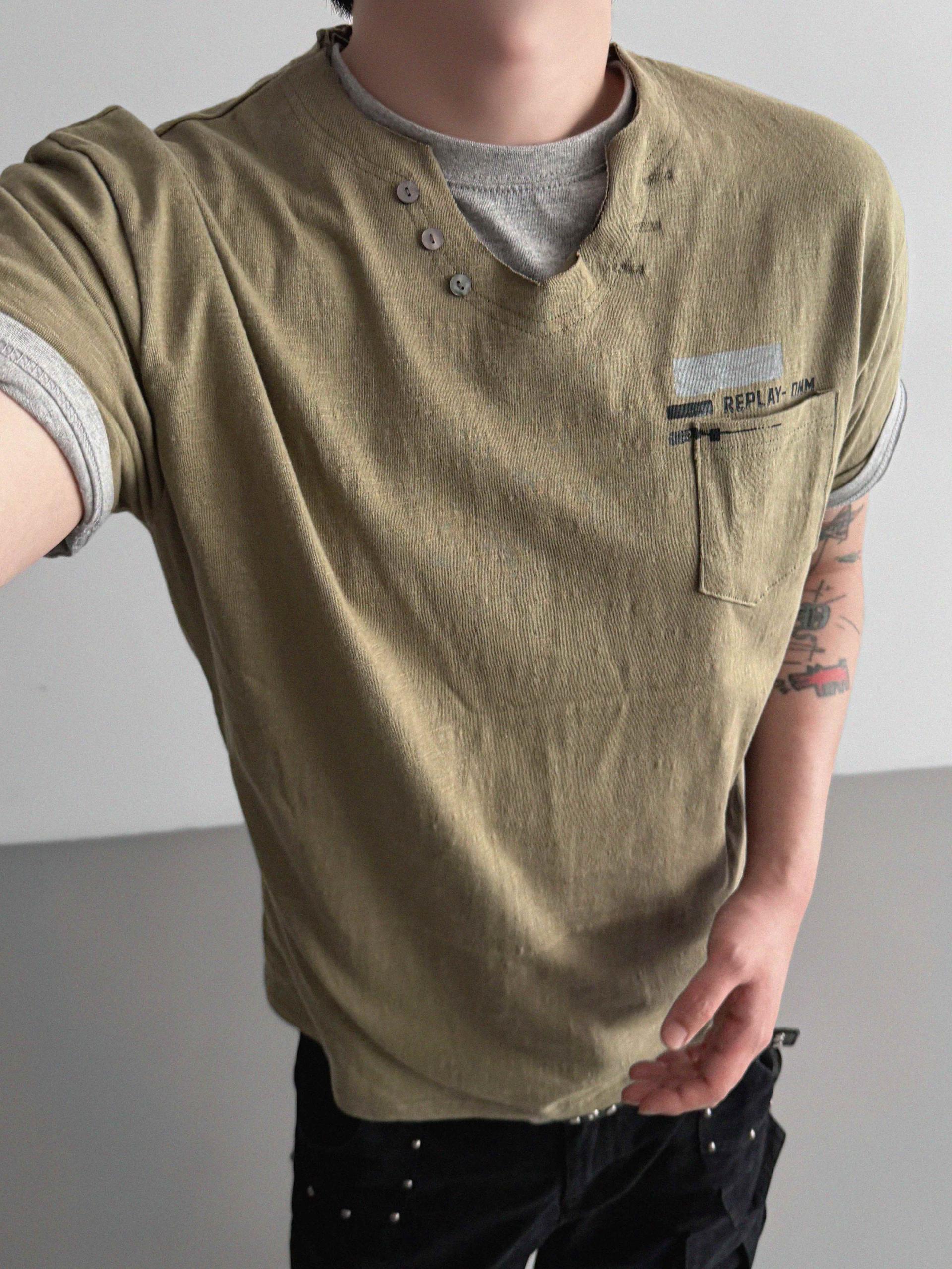 Smith cutoff v-neck half t