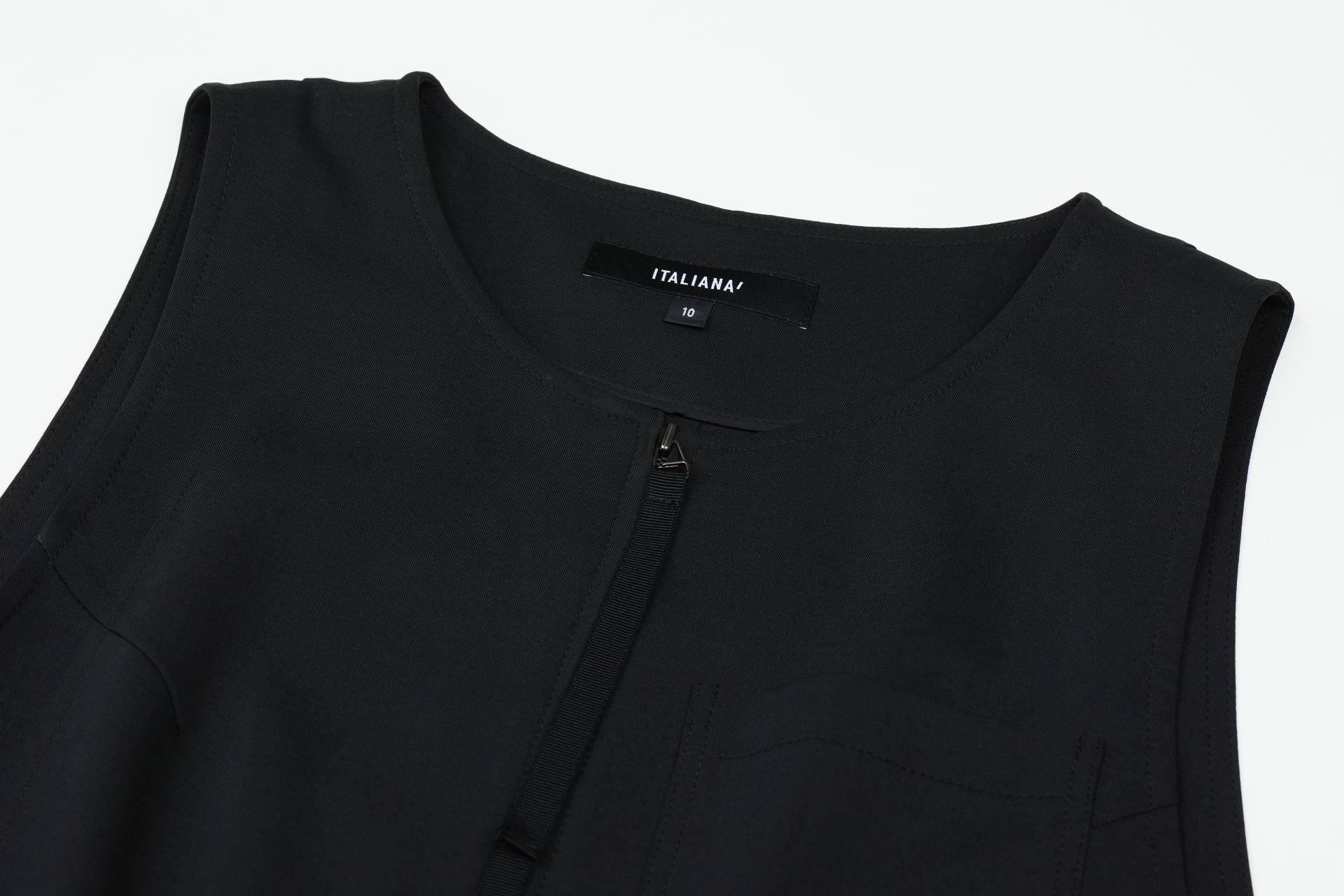 포켓 포인트 점프수트 (A26SO01SBK)
