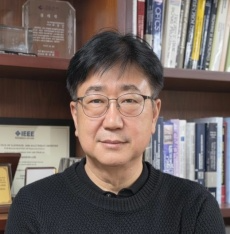 이병훈 포스텍 반도체공학과·전자전기공학과 교수