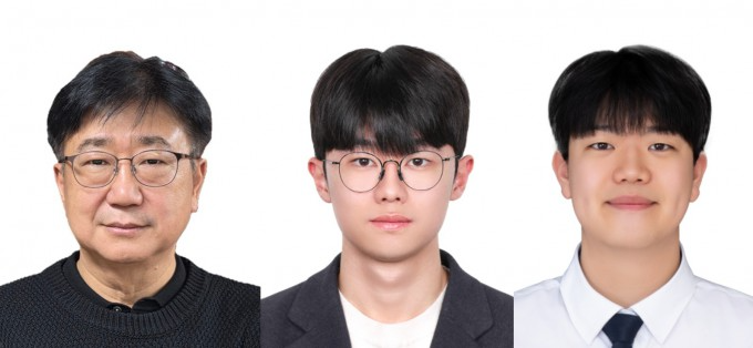 왼쪽부터 이병훈 포스텍 반도체공학과 교수, 조재민 학생, 홍준영 학생. 포스텍 제공