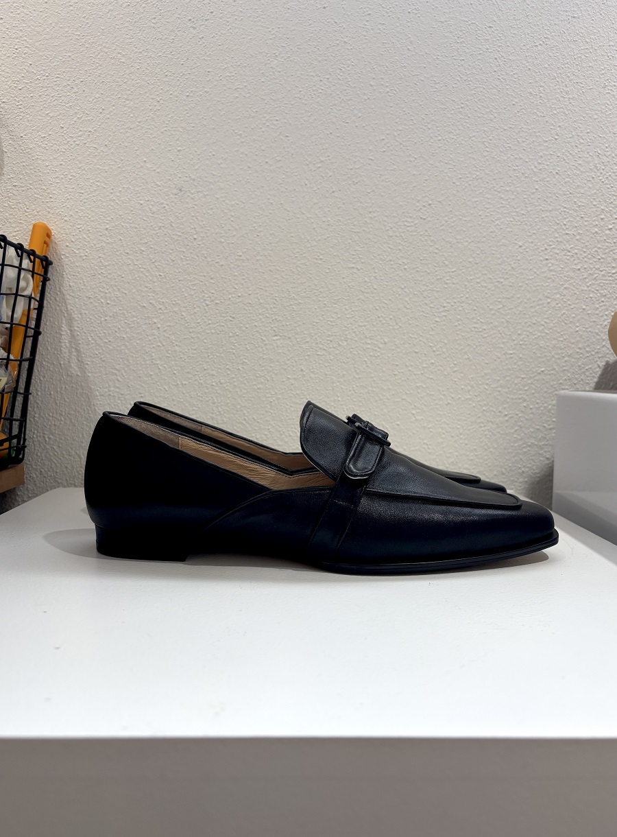 Autumn Loafer < S25019 > 어텀 로퍼 2컬러 1.5cm -블랙 240