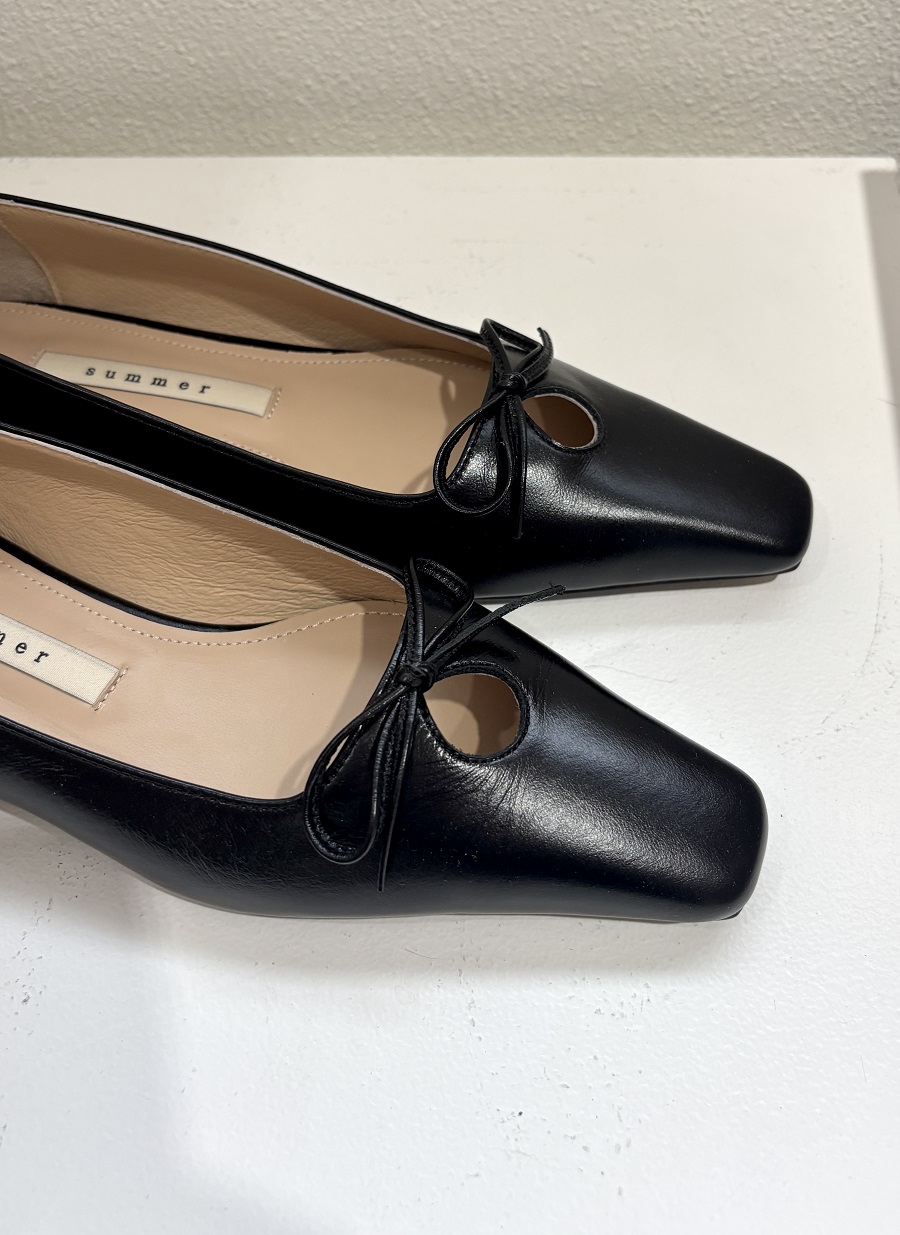 Rain drop Flat shoes < S25004 > 레인 드롭 플랫슈즈 3컬러 1cm -블랙 (유광) 240