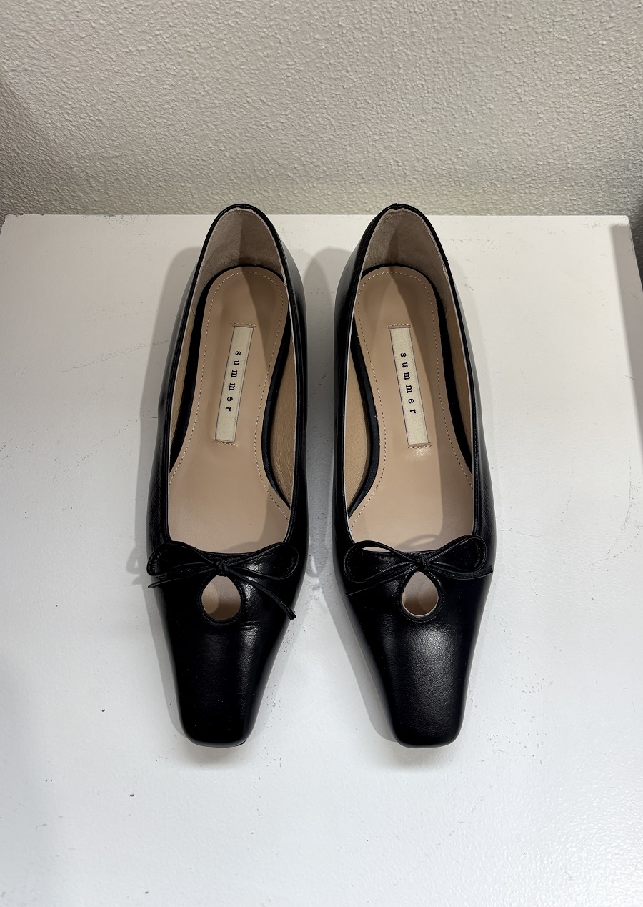 Rain drop Flat shoes < S25004 > 레인 드롭 플랫슈즈 3컬러 1cm -블랙 (유광) 240