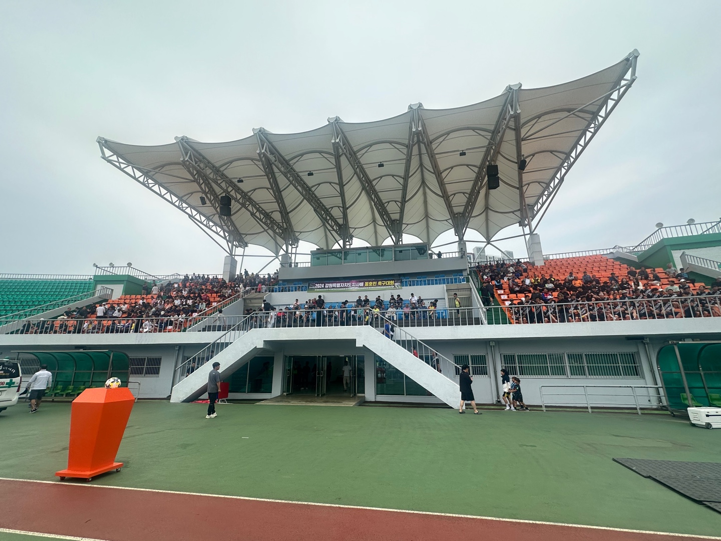 5213acec80a5e.jpg