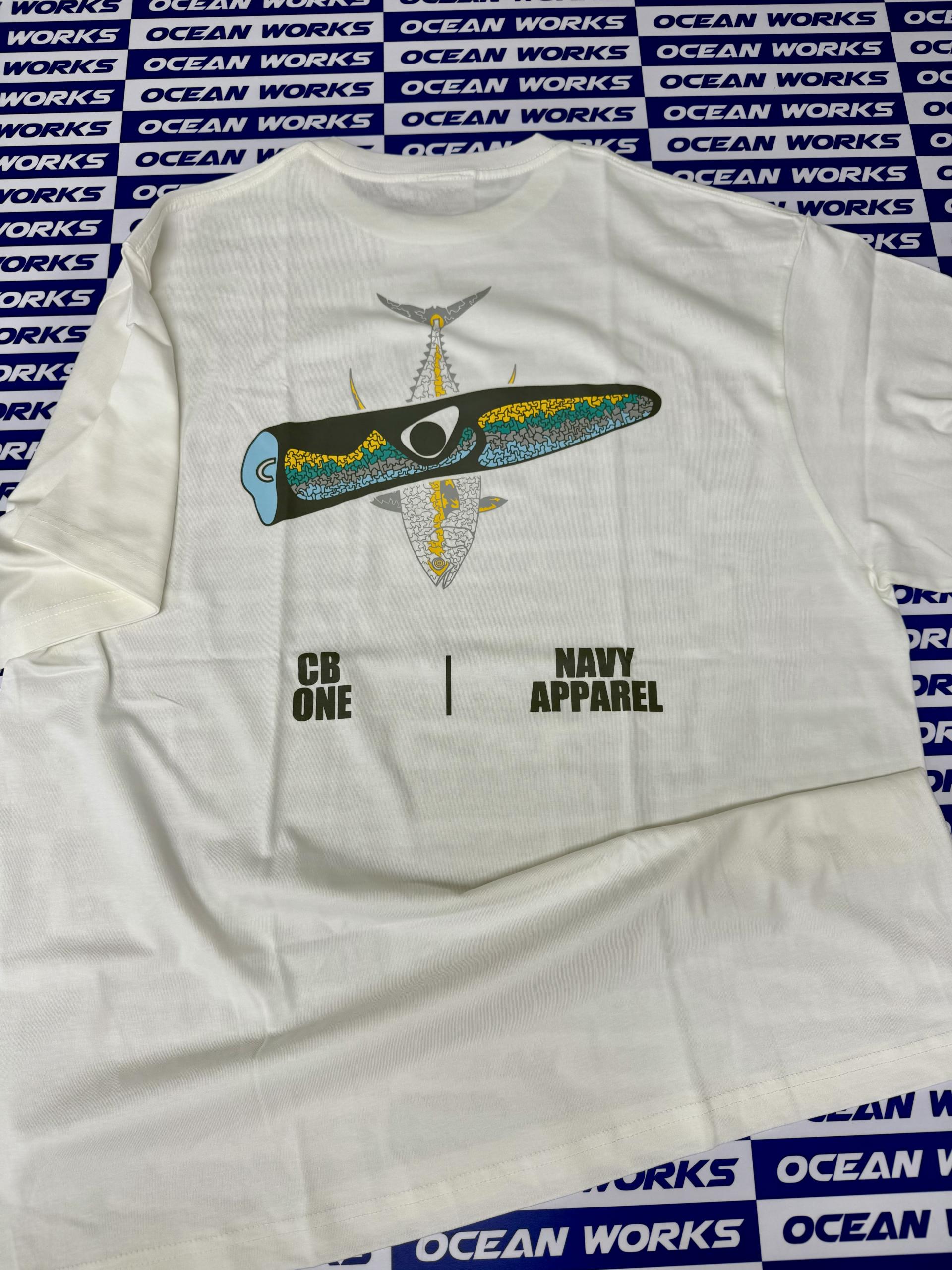 [NAVY APPAREL X CB ONE] 바쥬 로고 반소매 면 셔츠 (오프화이트)