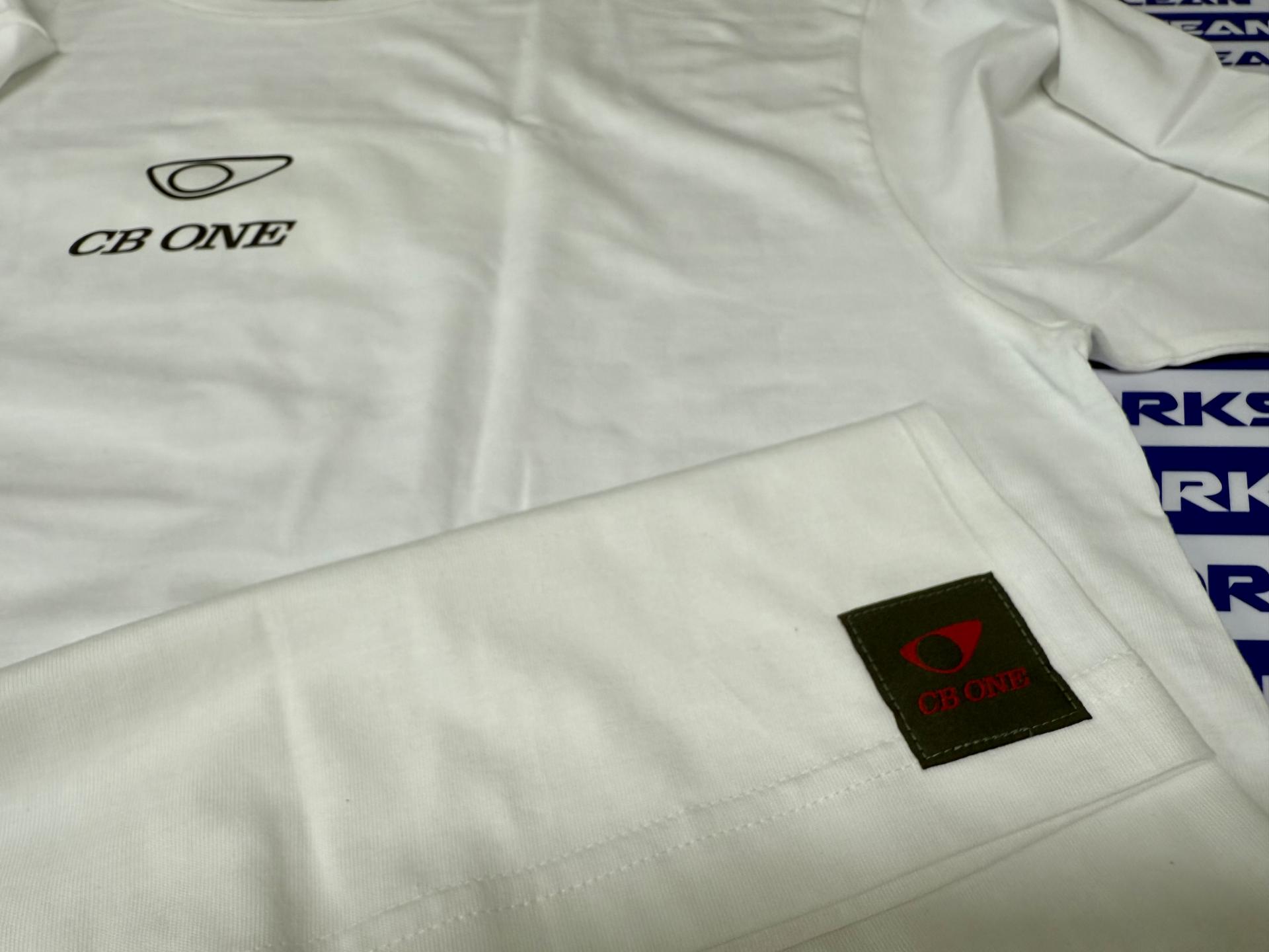 [NAVY APPAREL X CB ONE] 부시리 로고 반소매 면 셔츠 (화이트)