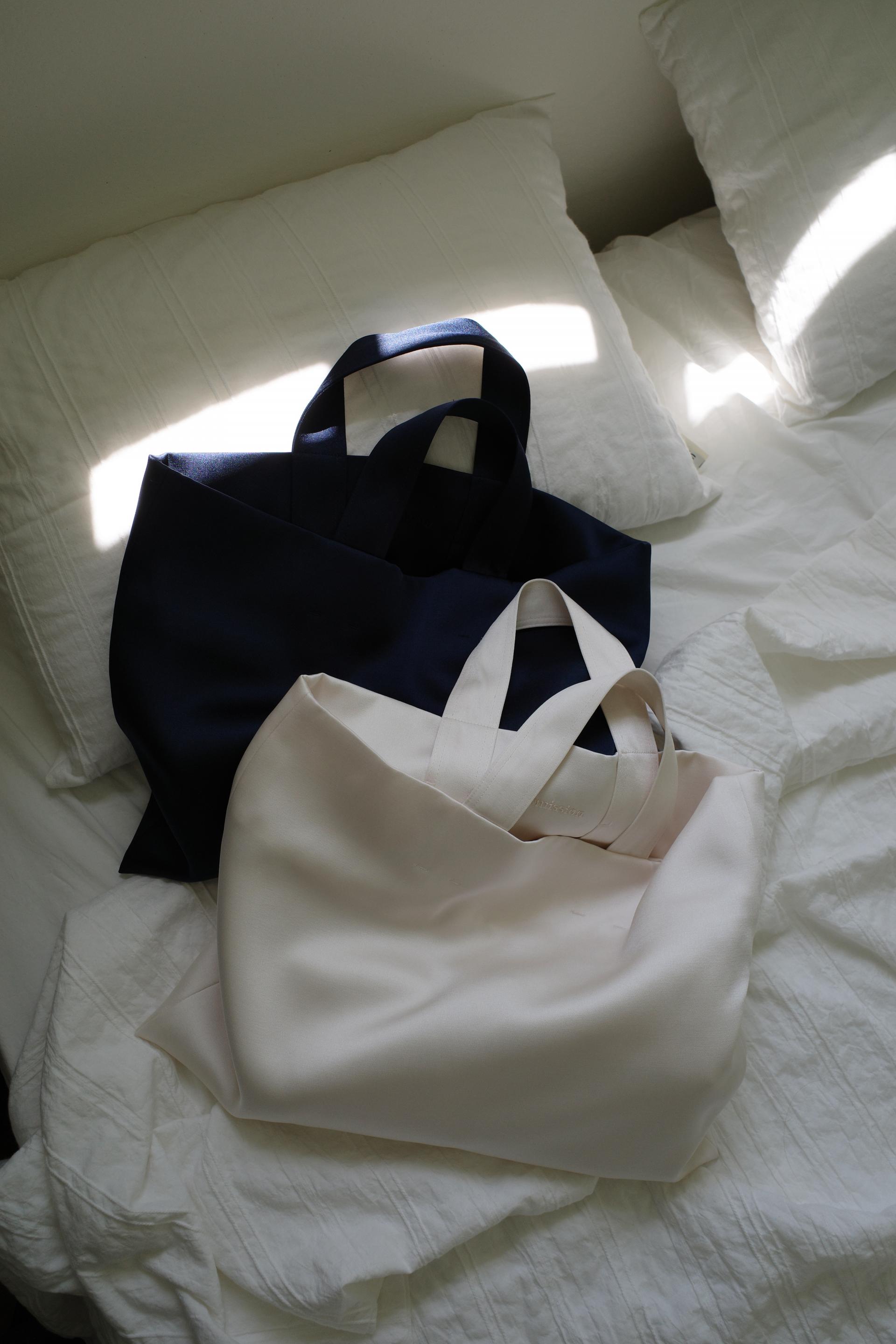 Satin tote bag